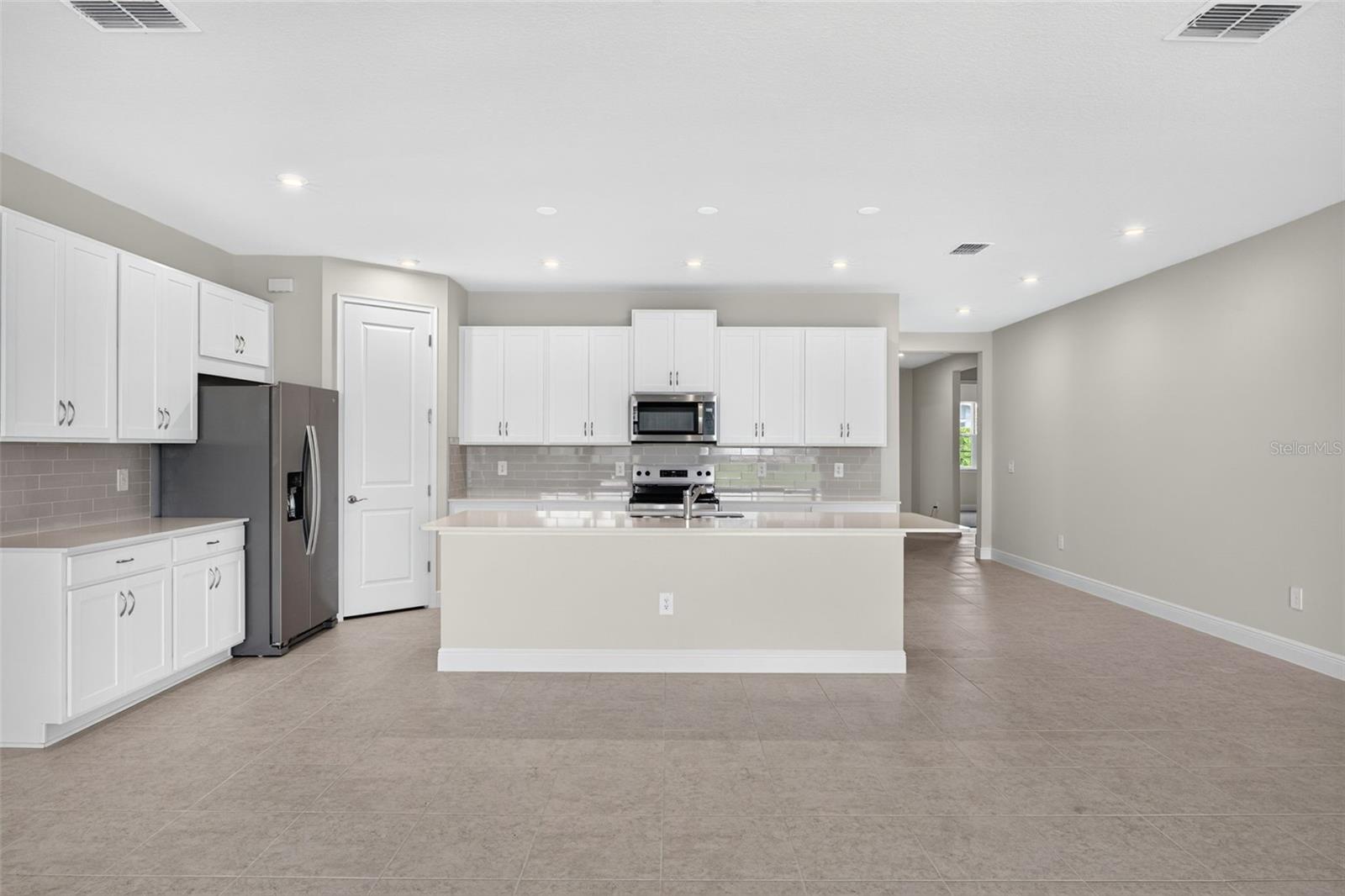 Single Family Residence at 5016 124TH AVE E, PARRISH, photo 5 of 49