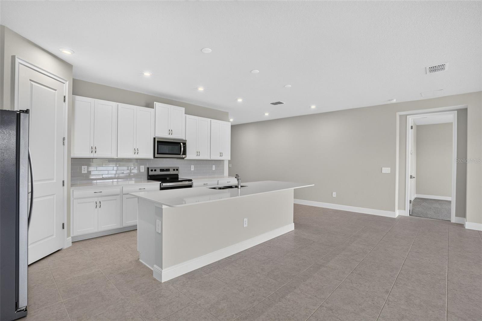 Single Family Residence at 5016 124TH AVE E, PARRISH, photo 10 of 49