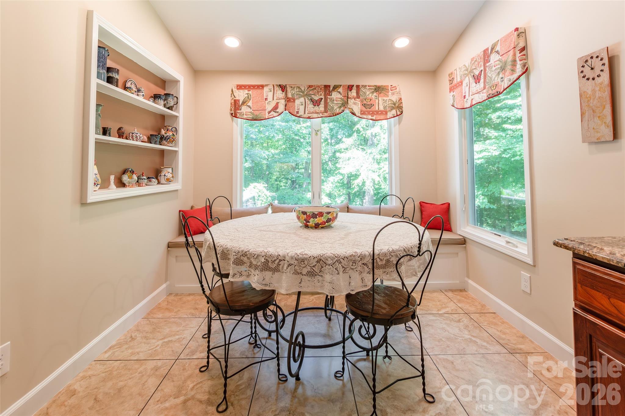 Single Family Residence at 1326 Clifflure Lane, Fort Mill, photo 15 of 41