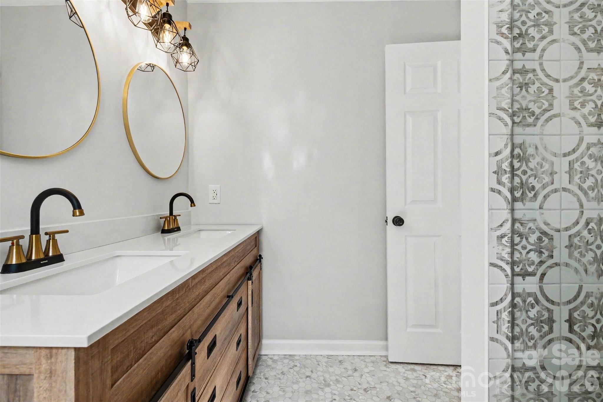 Downstairs Primary Bath - 4108 Wimbledon Drive, Dallas