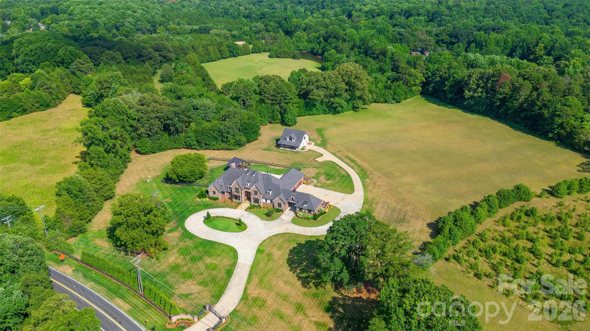 Single Family Residence at 3200 Beaty Road, Gastonia, photo 7 of 41