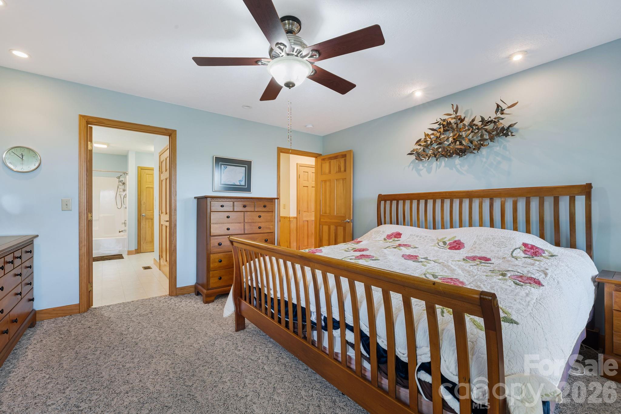 Primary BR - 299 Basswood Road, Hot Springs