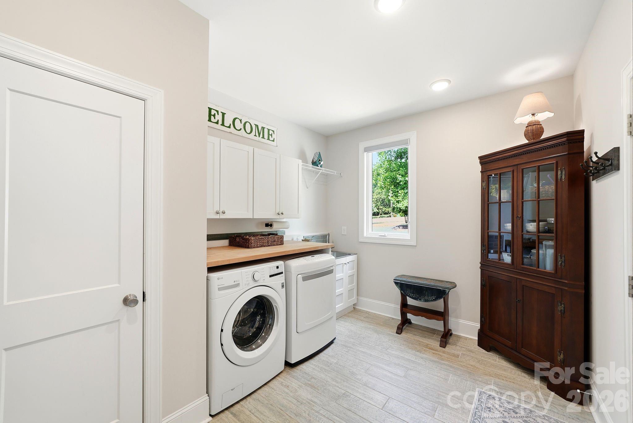 Single Family Residence at 4293 Harbor Lane, Sherrills Ford, photo 24 of 47
