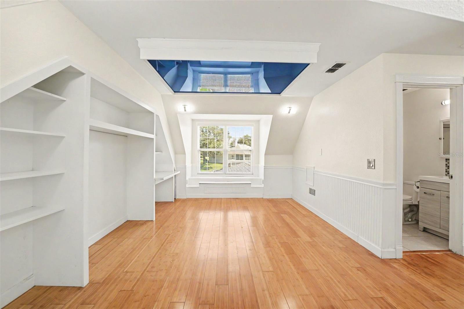 Single Family Residence at 100 SYLVANA CT, AUBURNDALE, photo 13 of 33