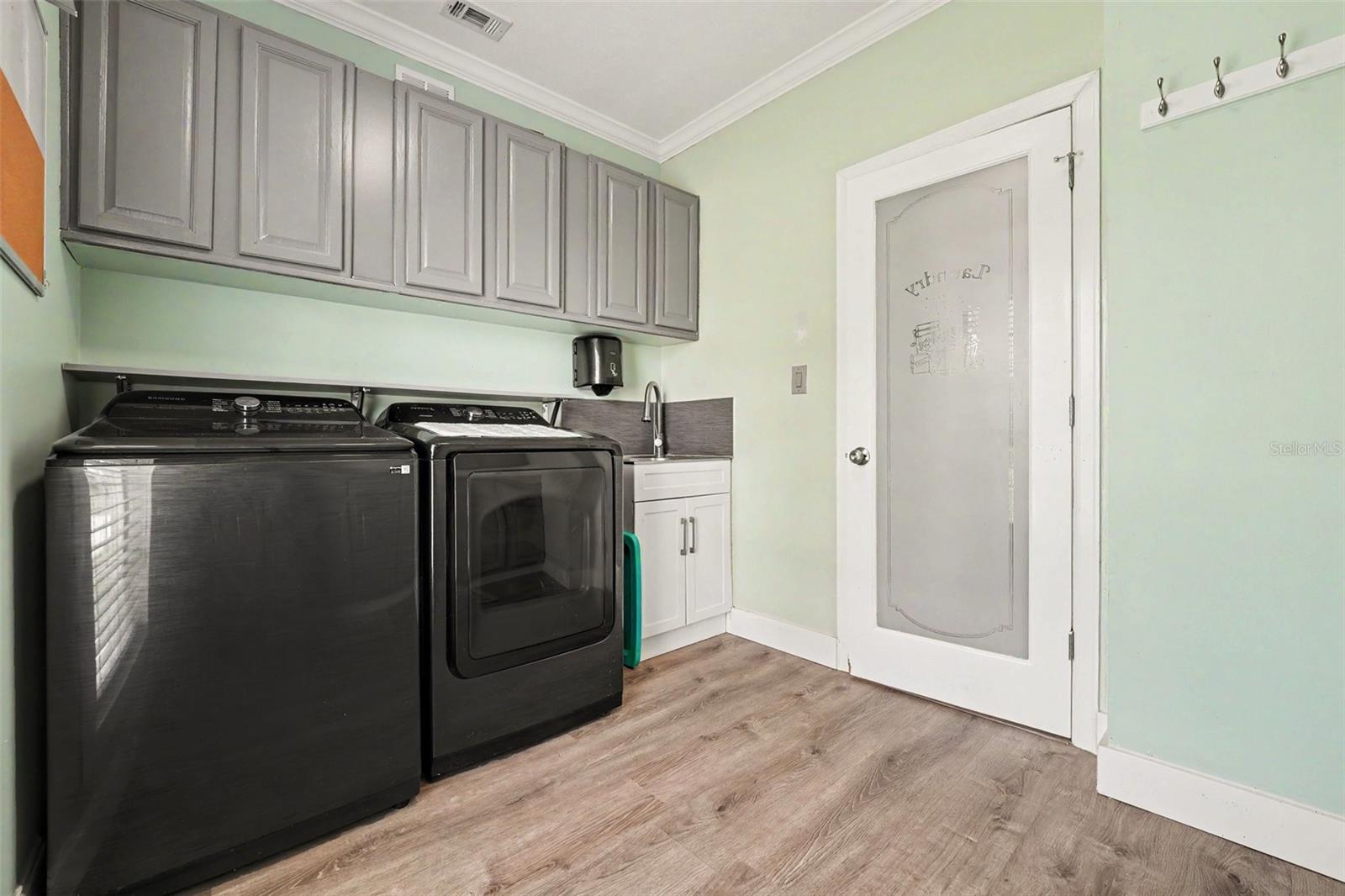 Single Family Residence at 100 SYLVANA CT, AUBURNDALE, photo 15 of 33