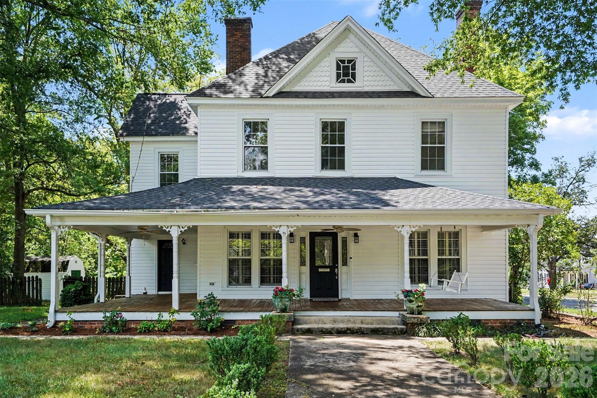 313 Gold Street