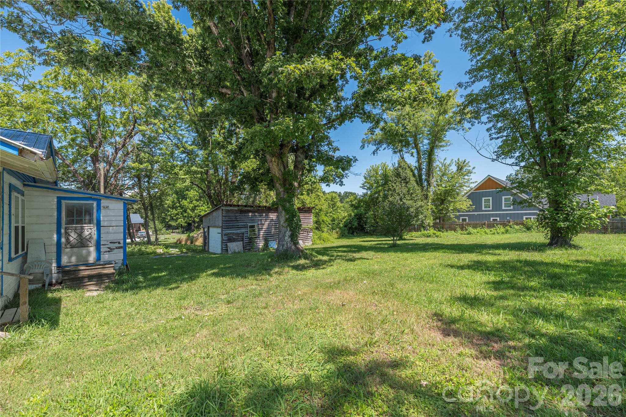 Single Family Residence at 308 Substation Street, Hendersonville, photo 3 of 17