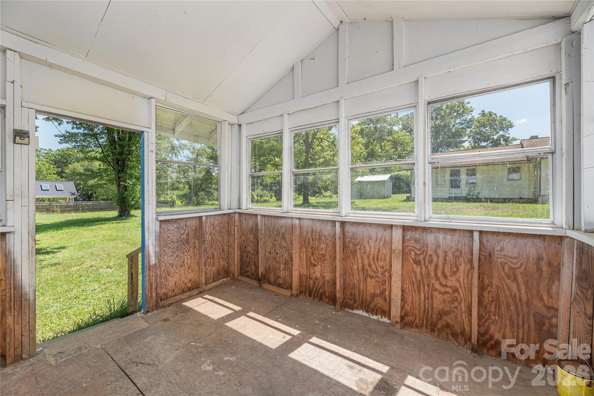 Single Family Residence at 308 Substation Street, Hendersonville, photo 5 of 17