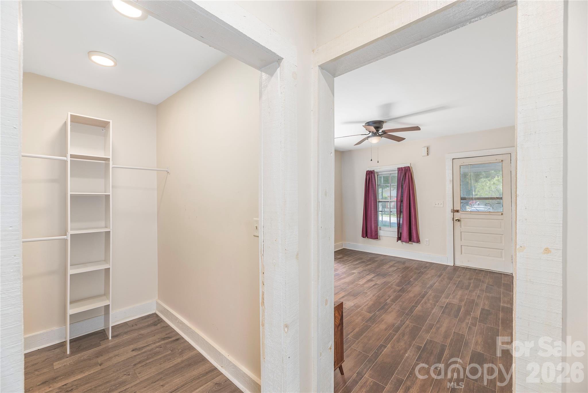 Single Family Residence at 308 Substation Street, Hendersonville, photo 9 of 17