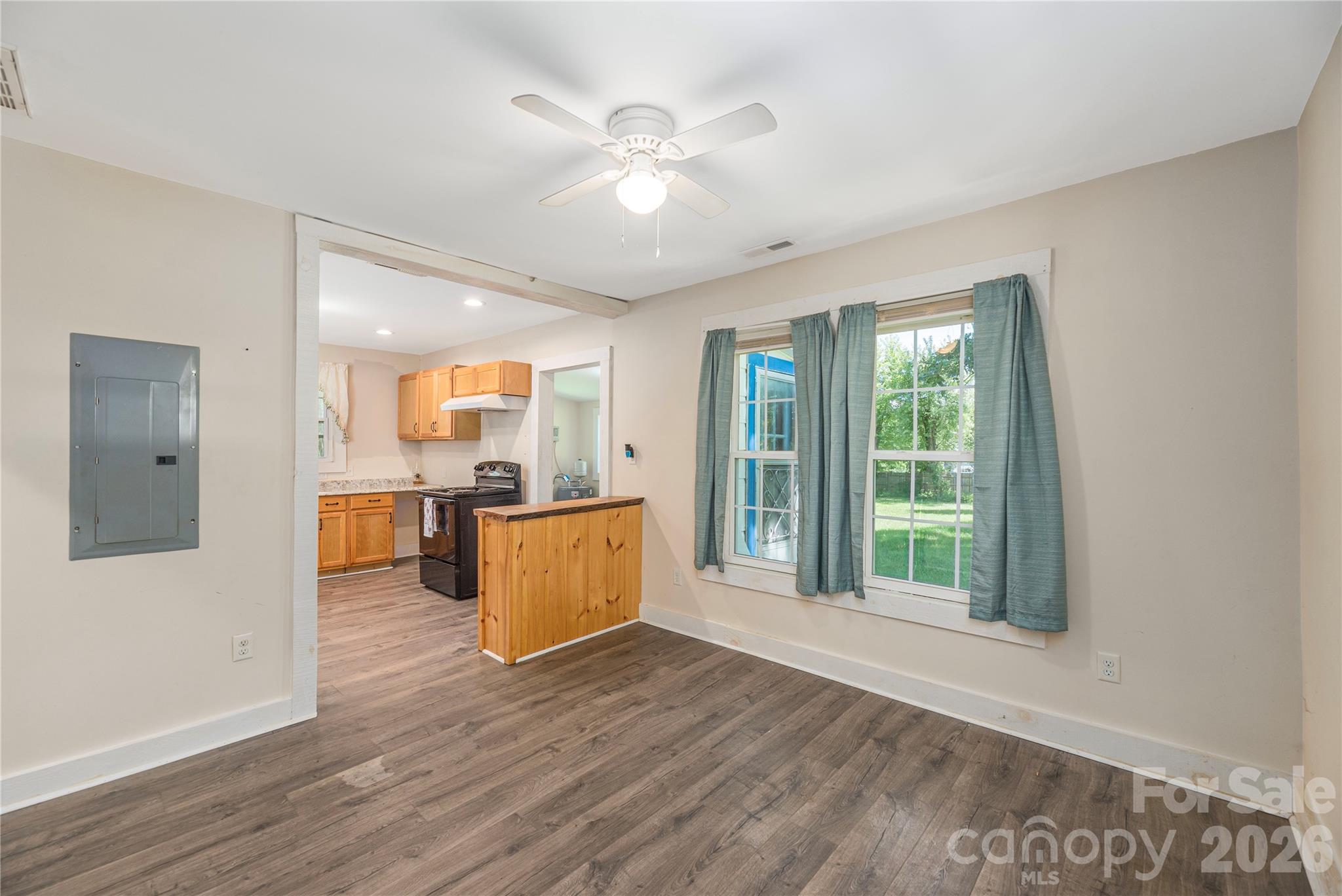 Single Family Residence at 308 Substation Street, Hendersonville, photo 13 of 17