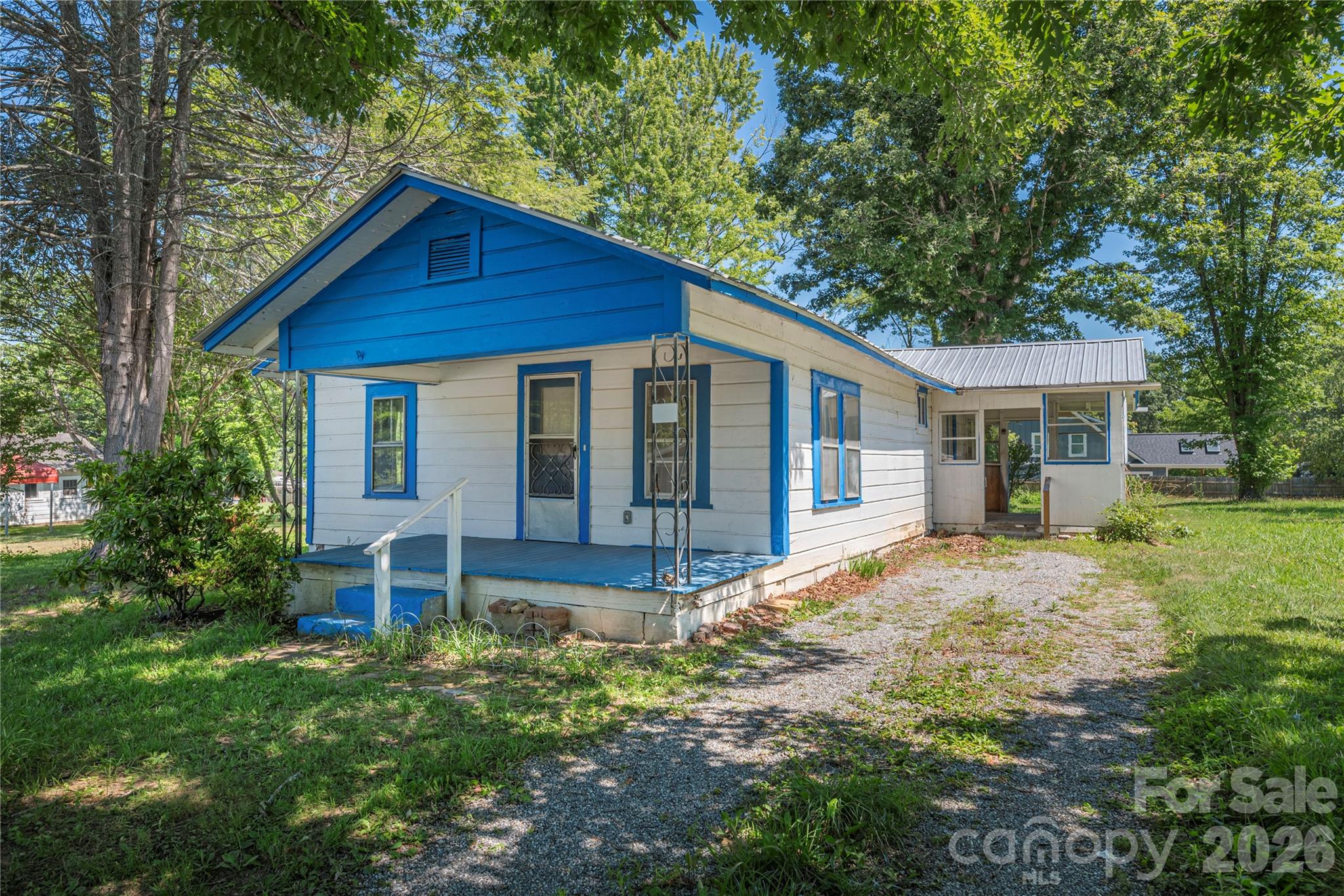 Single Family Residence at 308 Substation Street, Hendersonville, photo 15 of 17