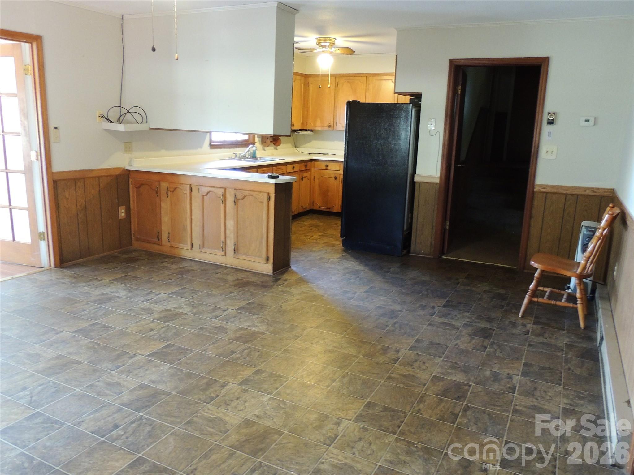 Breakfast/Kitchen - 632 Rock Corner Road, Forest City