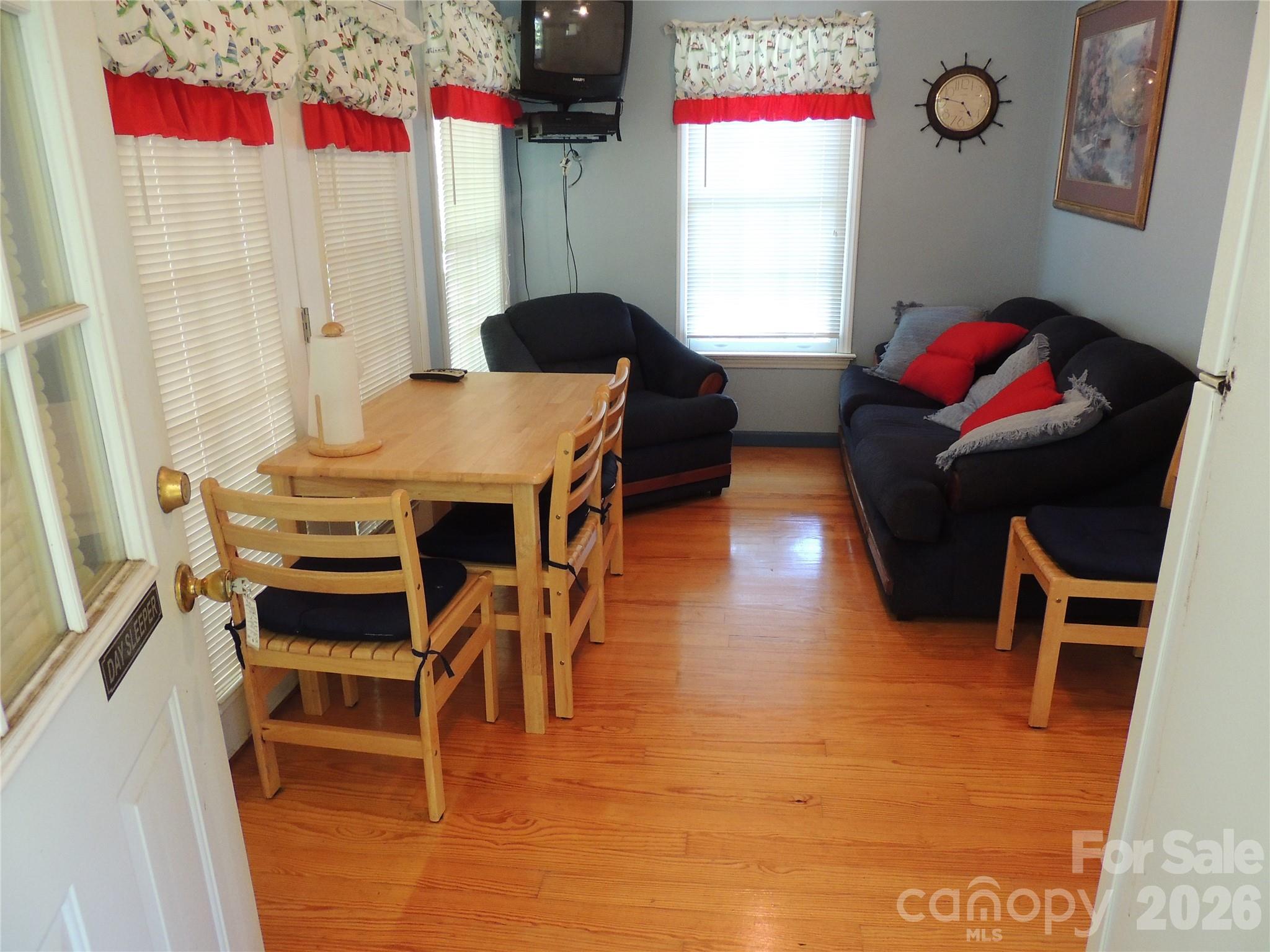 Guest House Living room - 632 Rock Corner Road, Forest City
