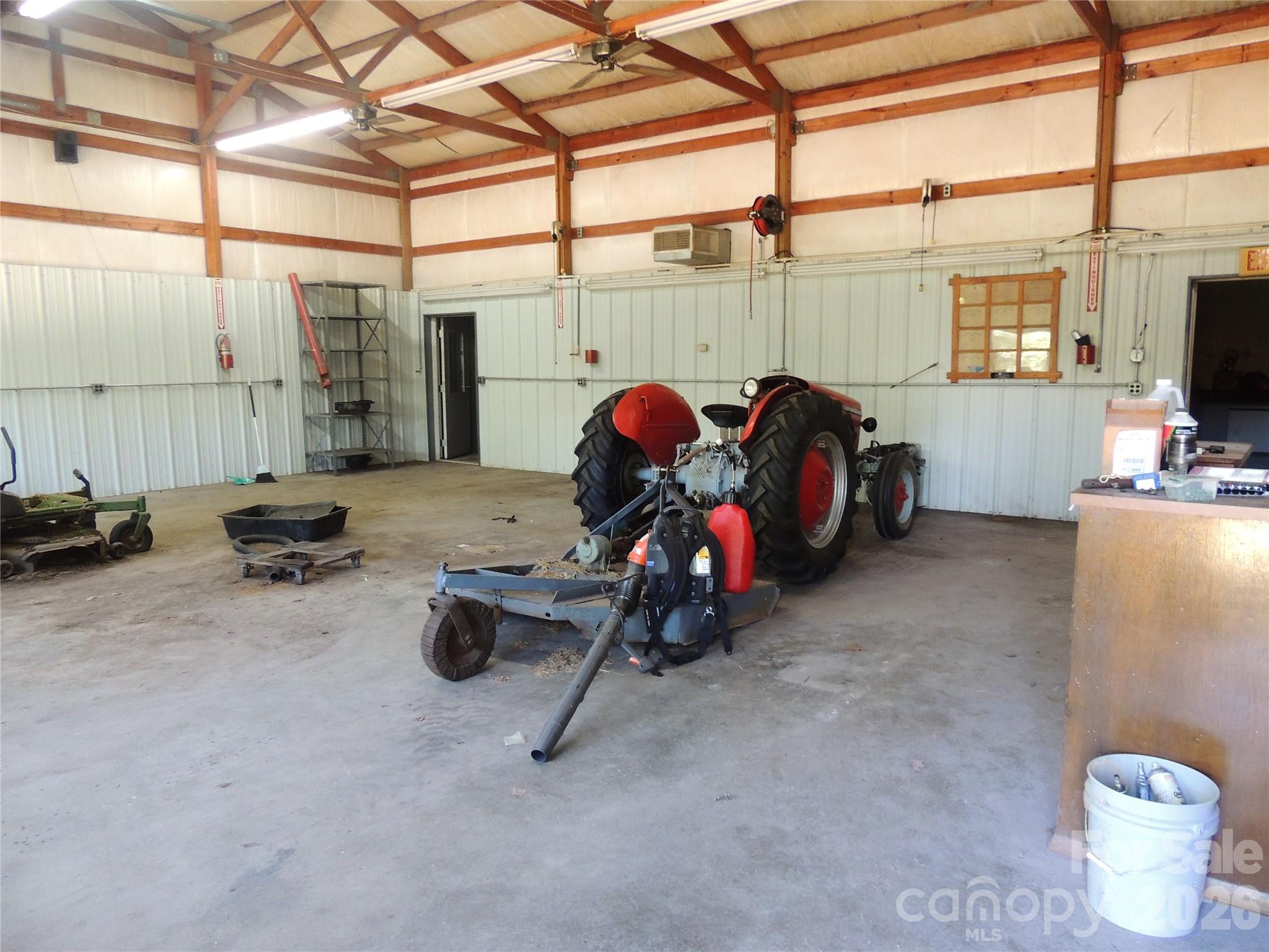 Garage - 632 Rock Corner Road, Forest City