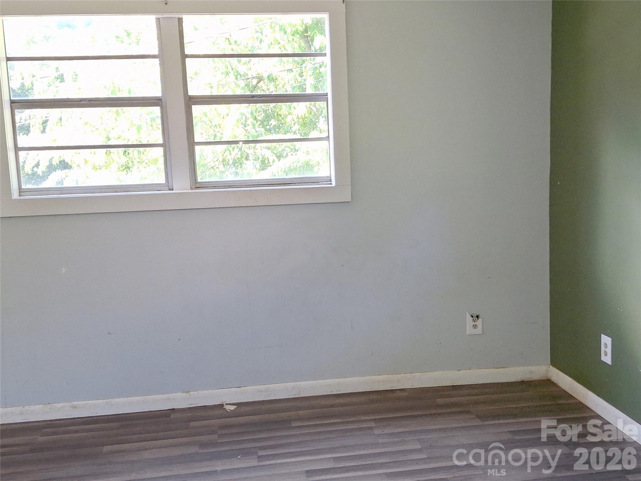 bed - 2795 Old Henson Cove Road, Canton