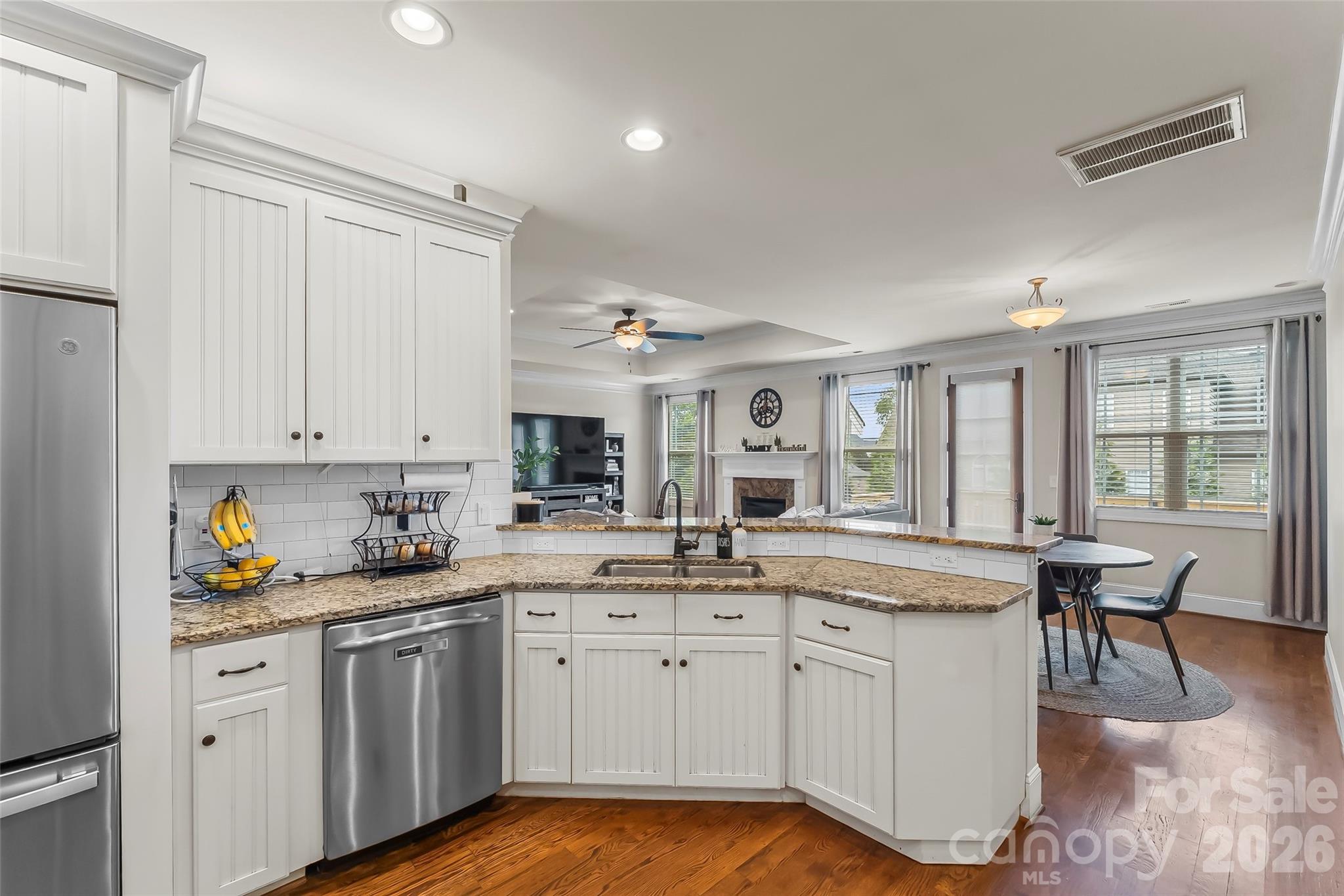 Single Family Residence at 1776 White Water Court, Hickory, photo 7 of 35