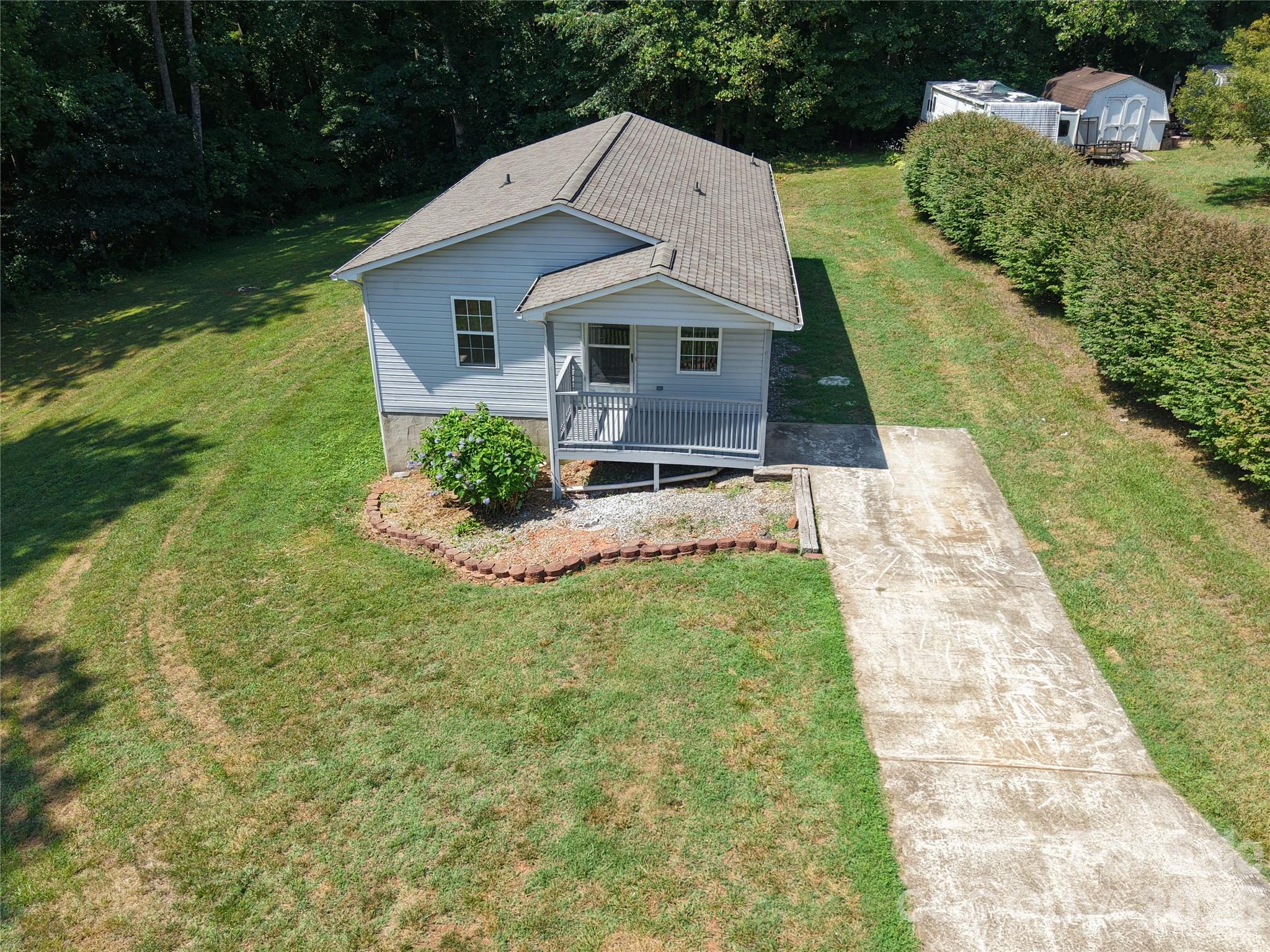 Single Family Residence at 4843 Mayfield Drive, Granite Falls, photo 5 of 32