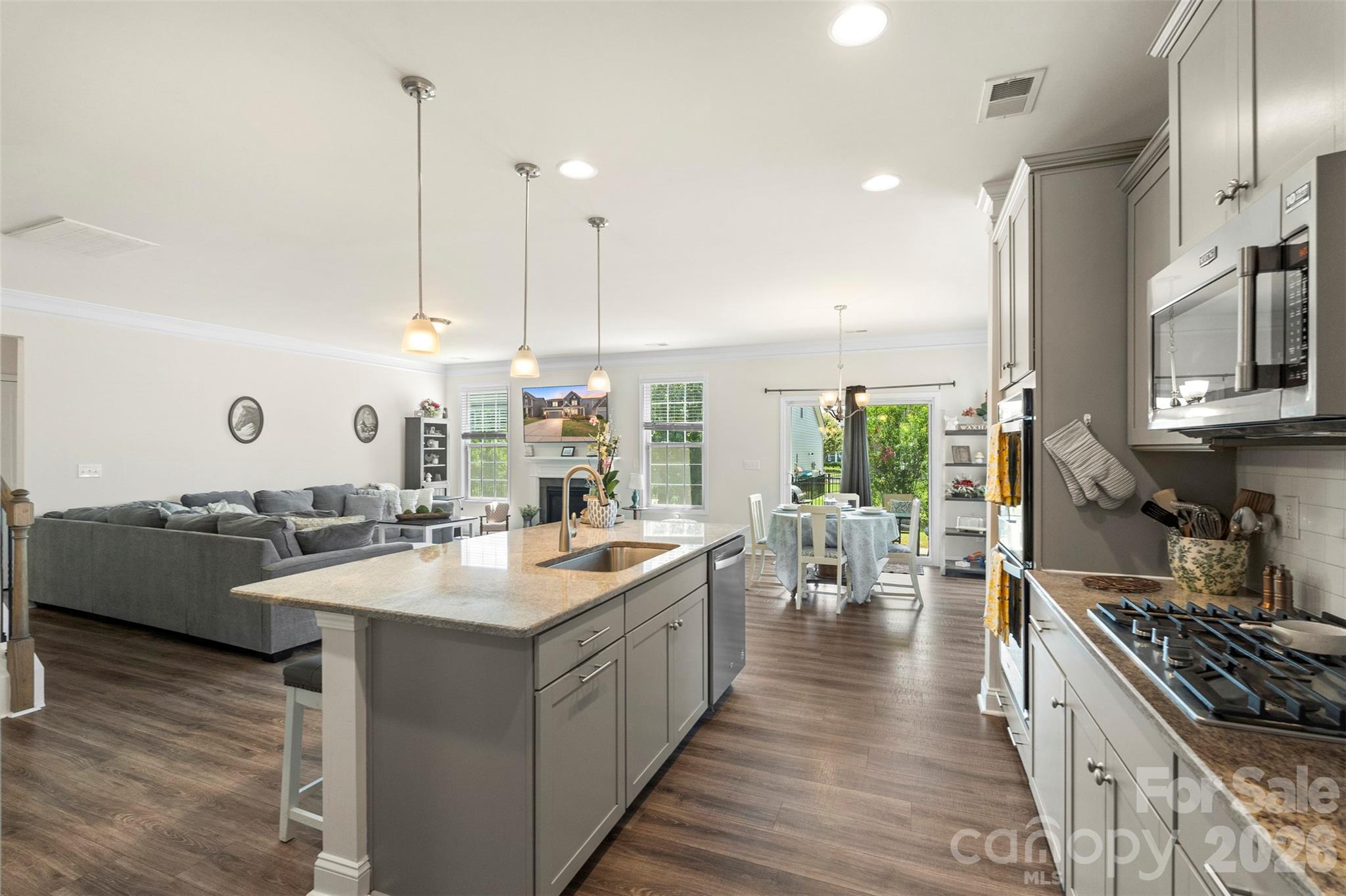 Single Family Residence at 1016 Arbury Way, Waxhaw, photo 12 of 48