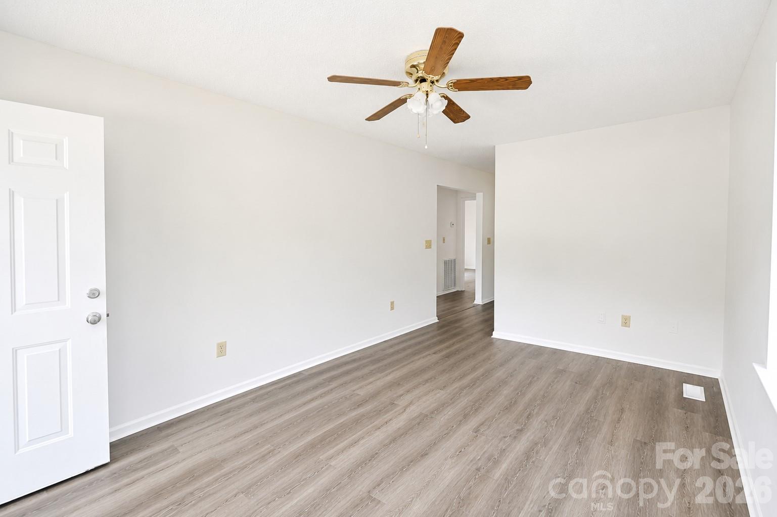 Single Family Residence at 4843 Mayfield Drive, Granite Falls, photo 13 of 32