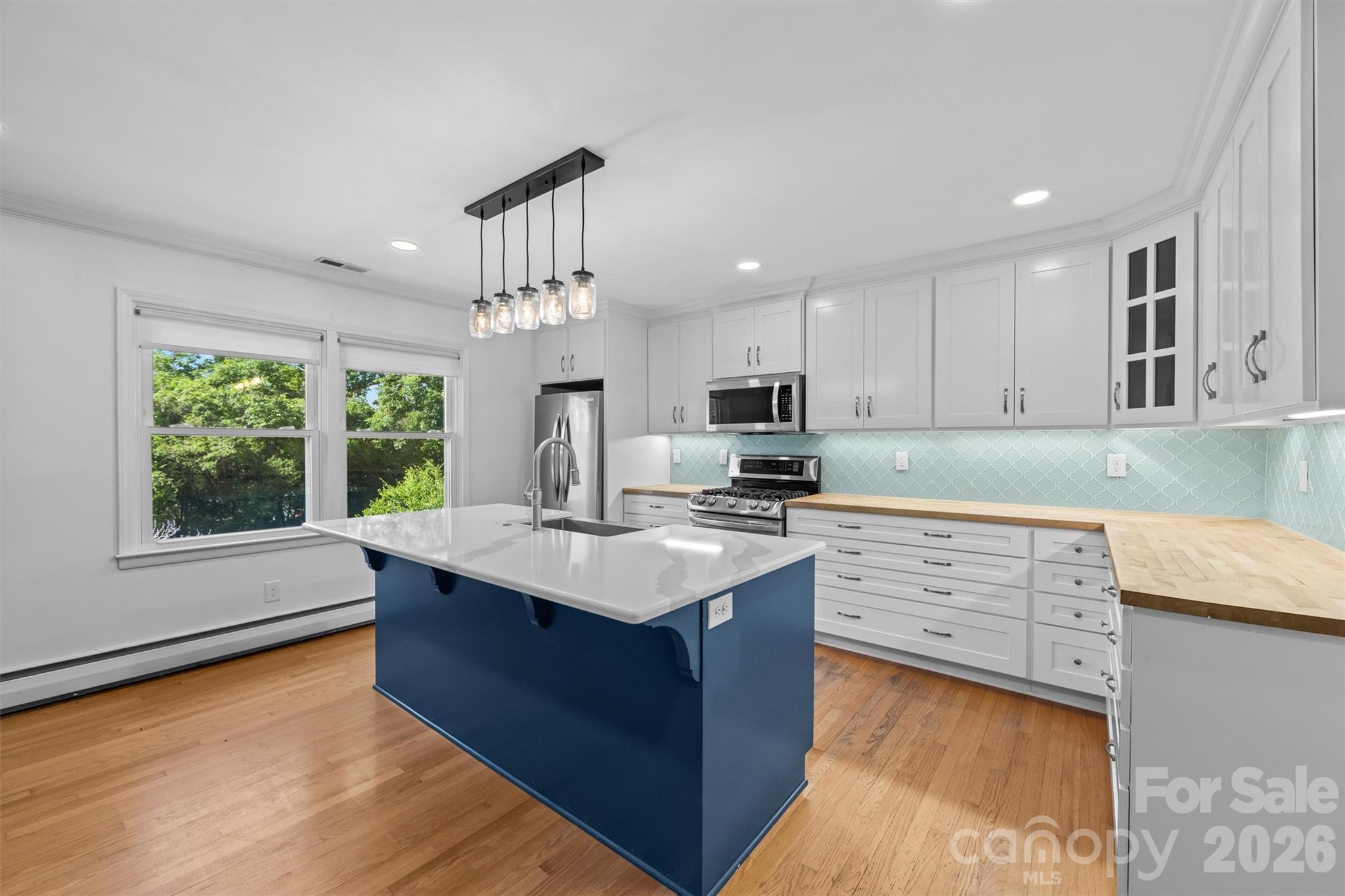 Kitchen - 21 Hamburg Drive, Weaverville