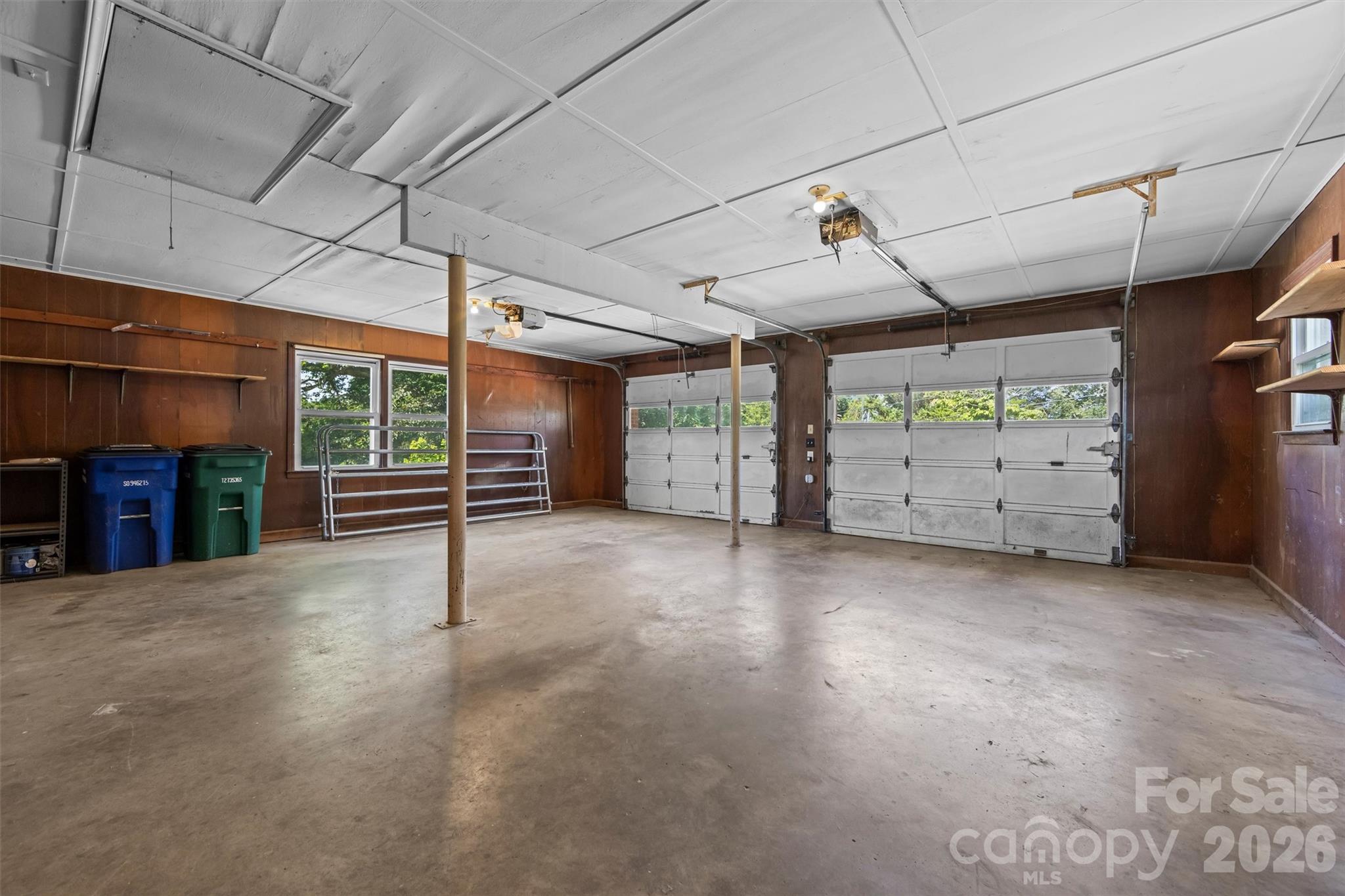 Garage - 21 Hamburg Drive, Weaverville