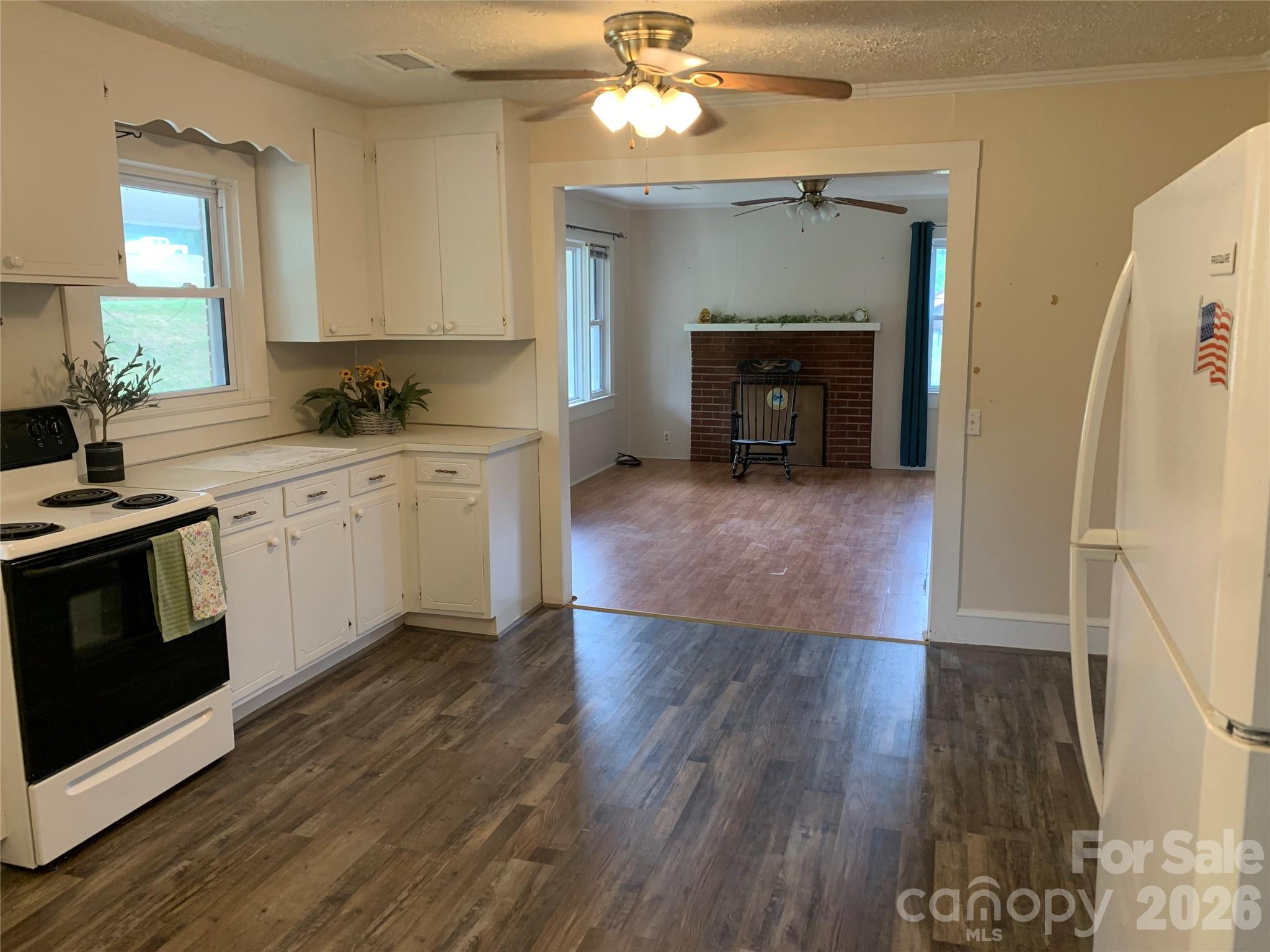 Single Family Residence at 6231 Nc 16 Highway N, Taylorsville, photo 6 of 29
