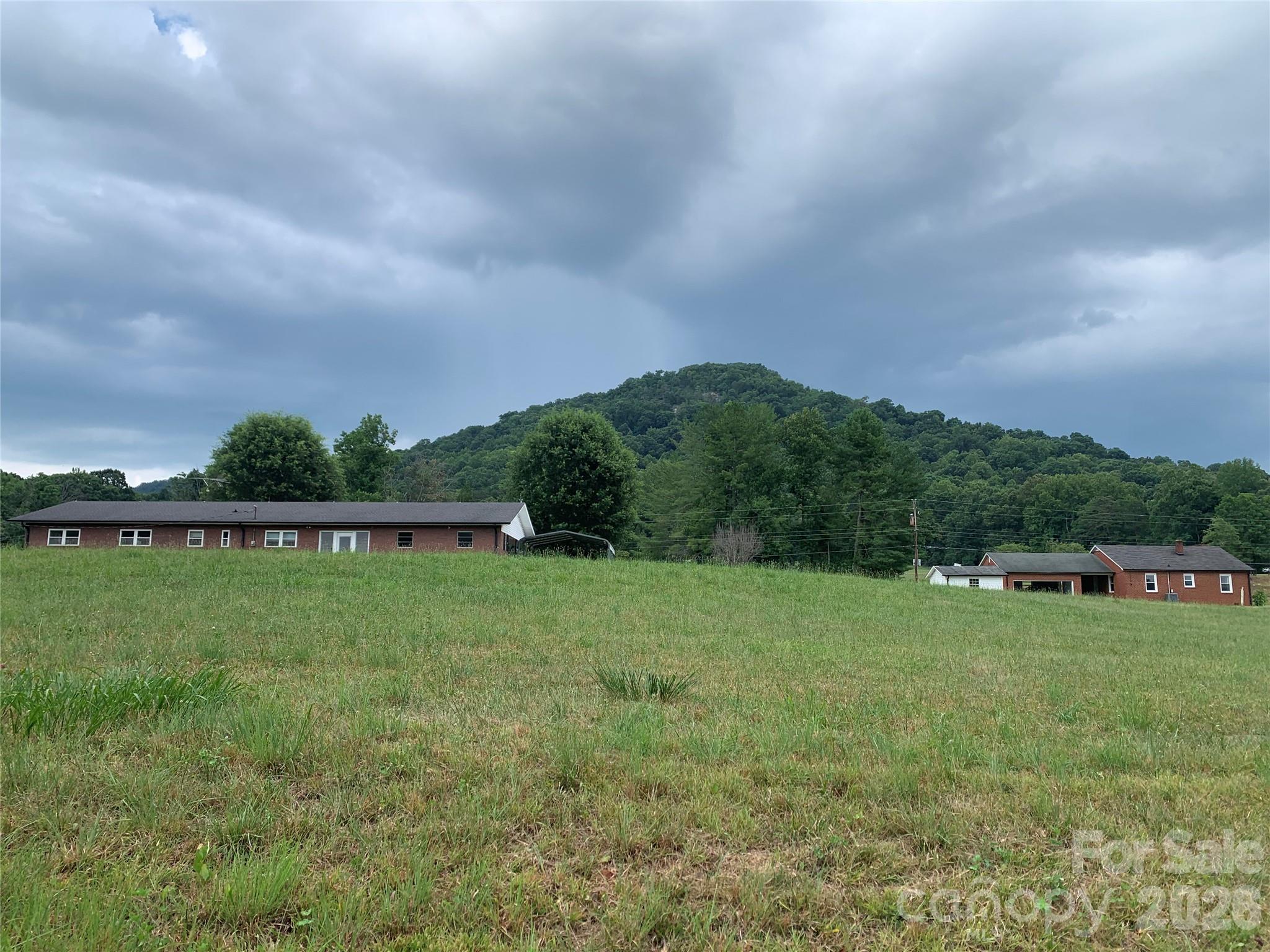 Single Family Residence at 6285 & 6231 Nc 16 Highway N, Taylorsville