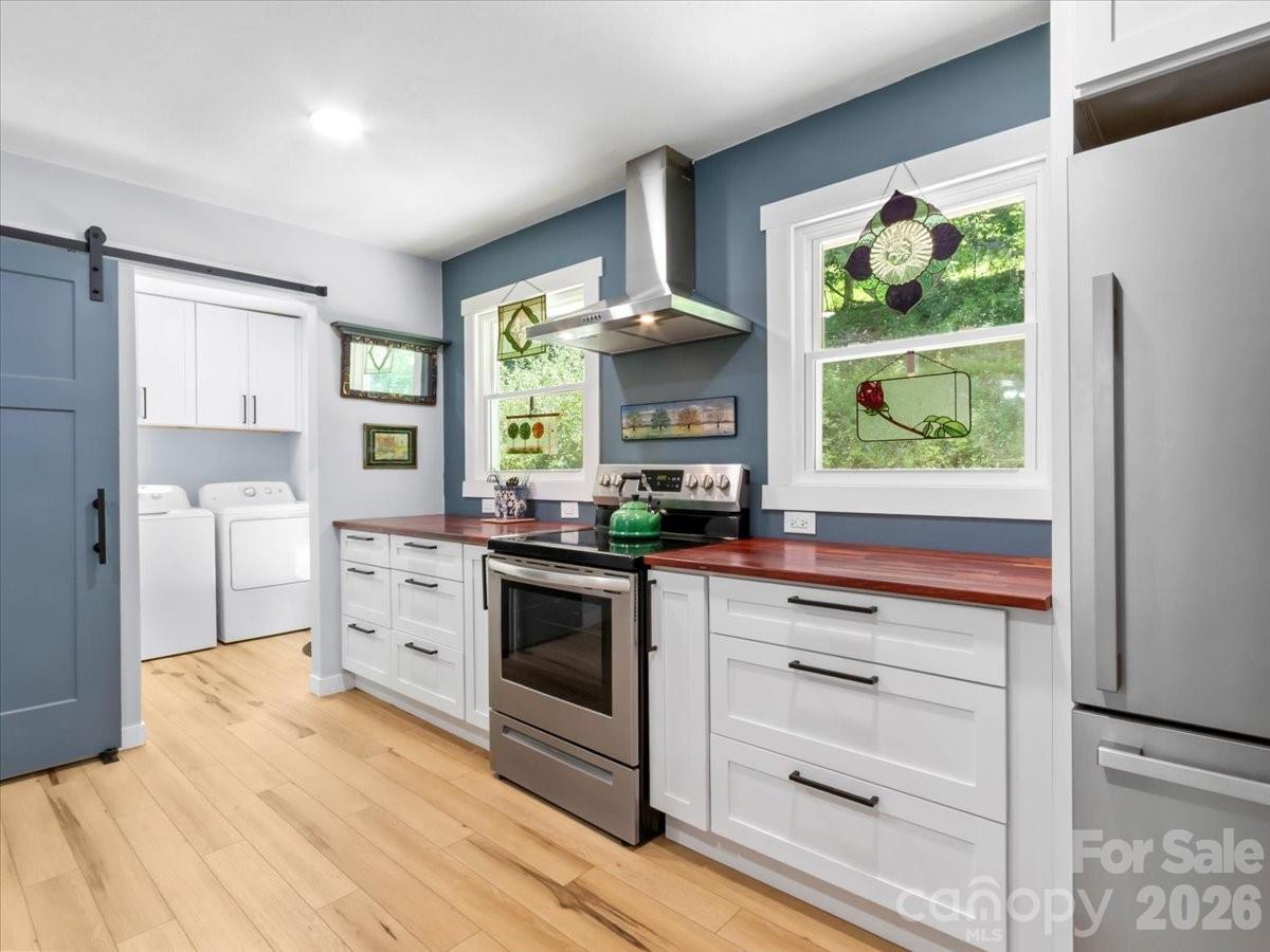 Single Family Residence at 1280 Old Mine Fork Road, Burnsville, photo 5 of 43