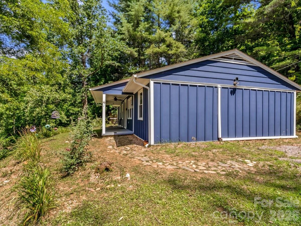 Single Family Residence at 1280 Old Mine Fork Road, Burnsville, photo 33 of 43