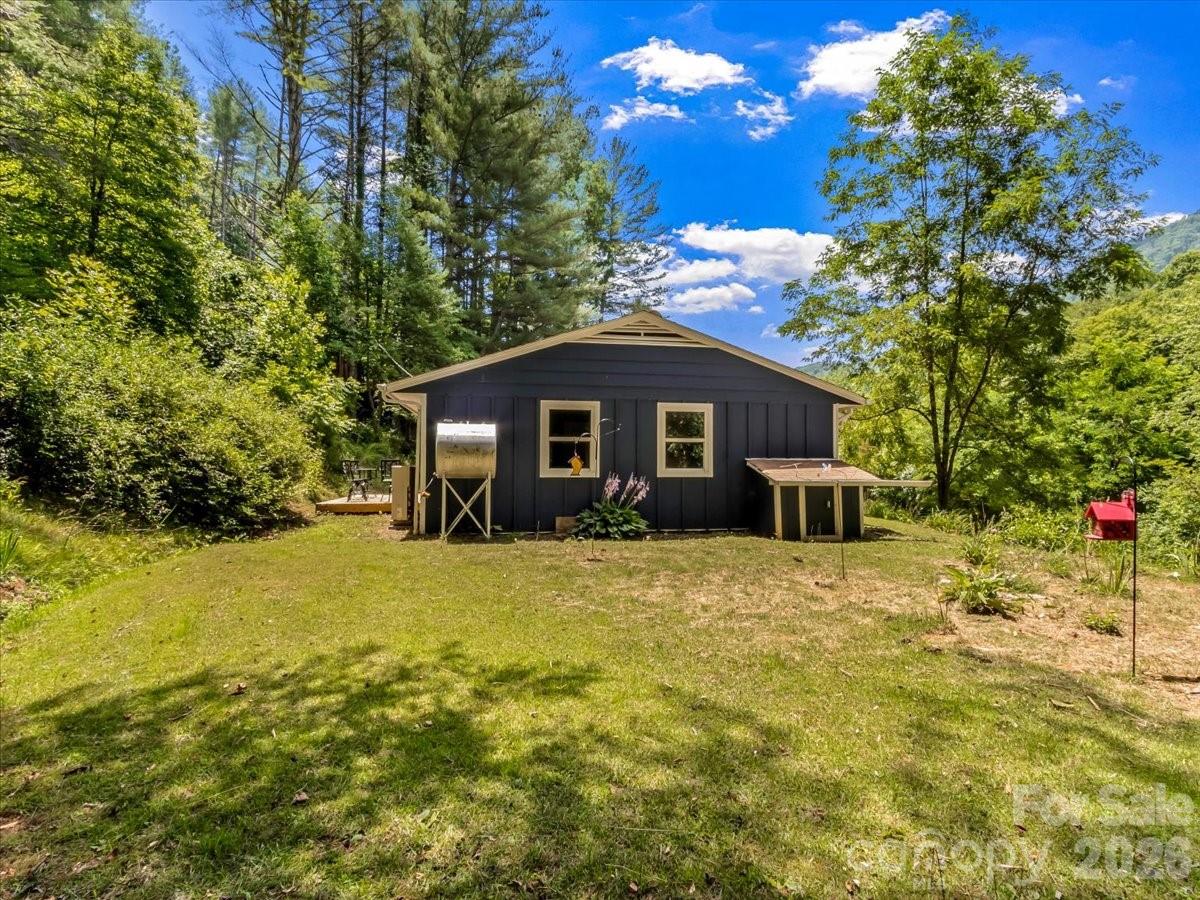 Single Family Residence at 1280 Old Mine Fork Road, Burnsville, photo 34 of 43