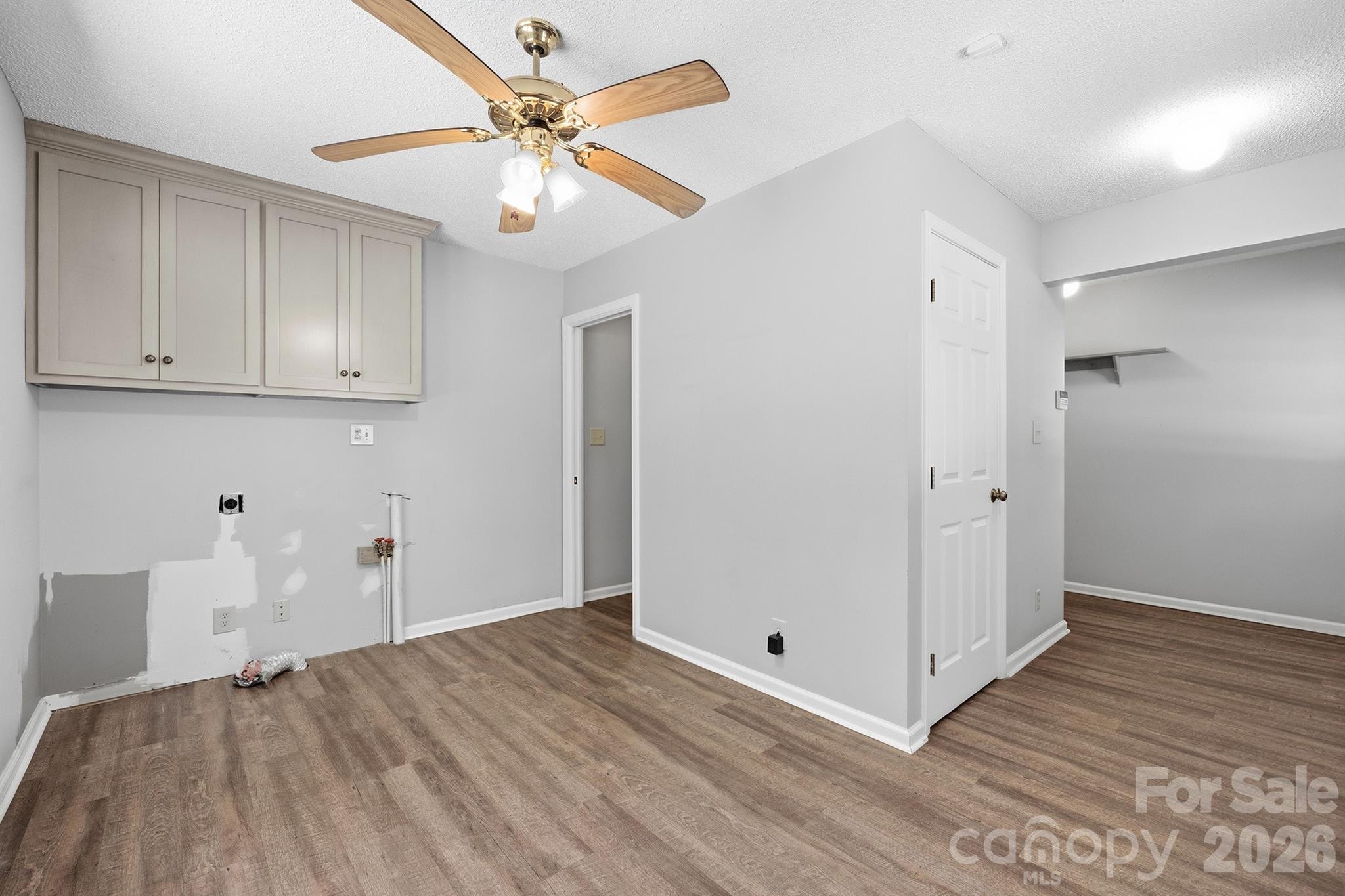 Laundry - 229 Rocky Lane, Lincolnton