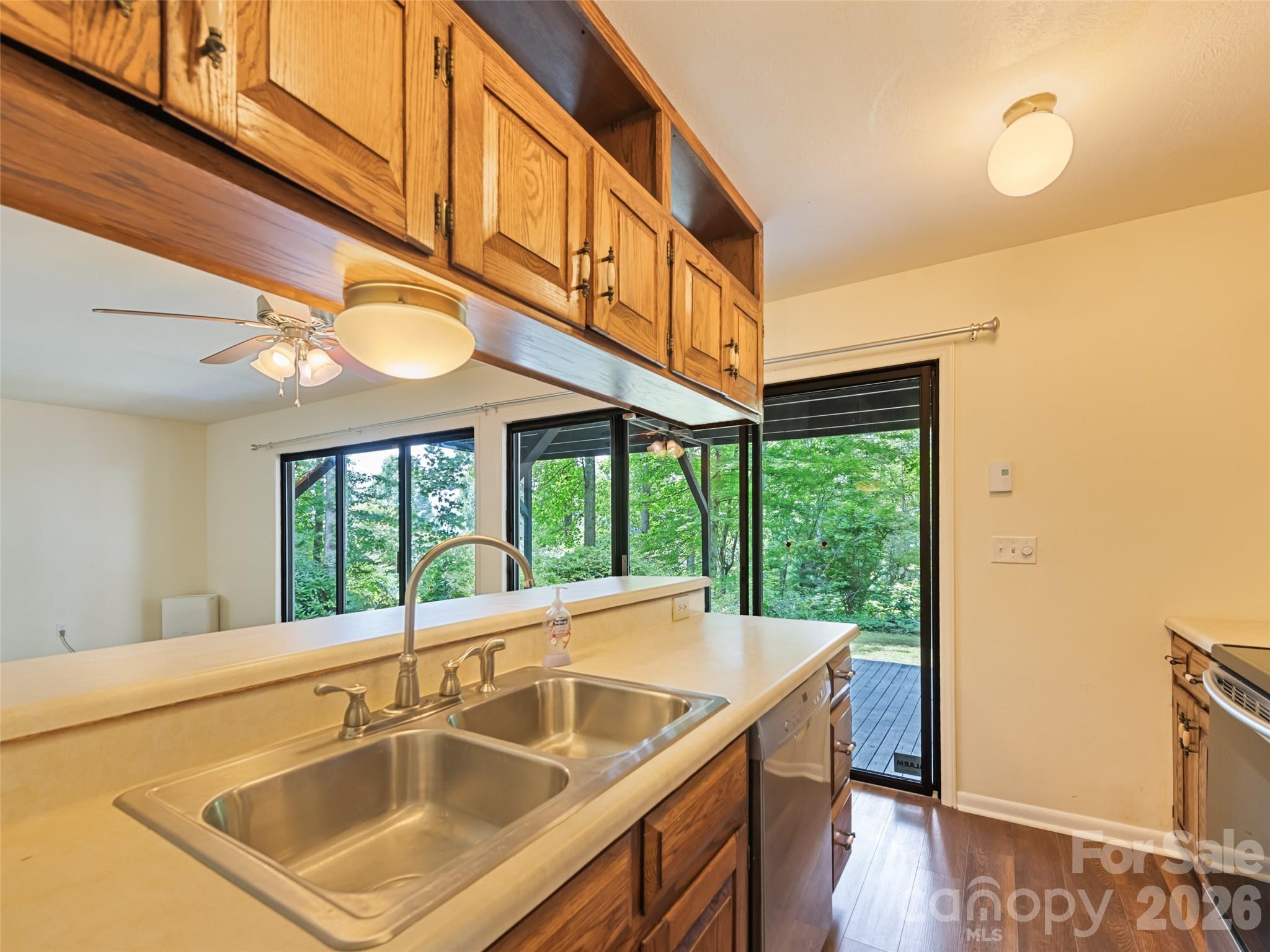 Single Family Residence at 80 Merrie Way, Waynesville, photo 10 of 48