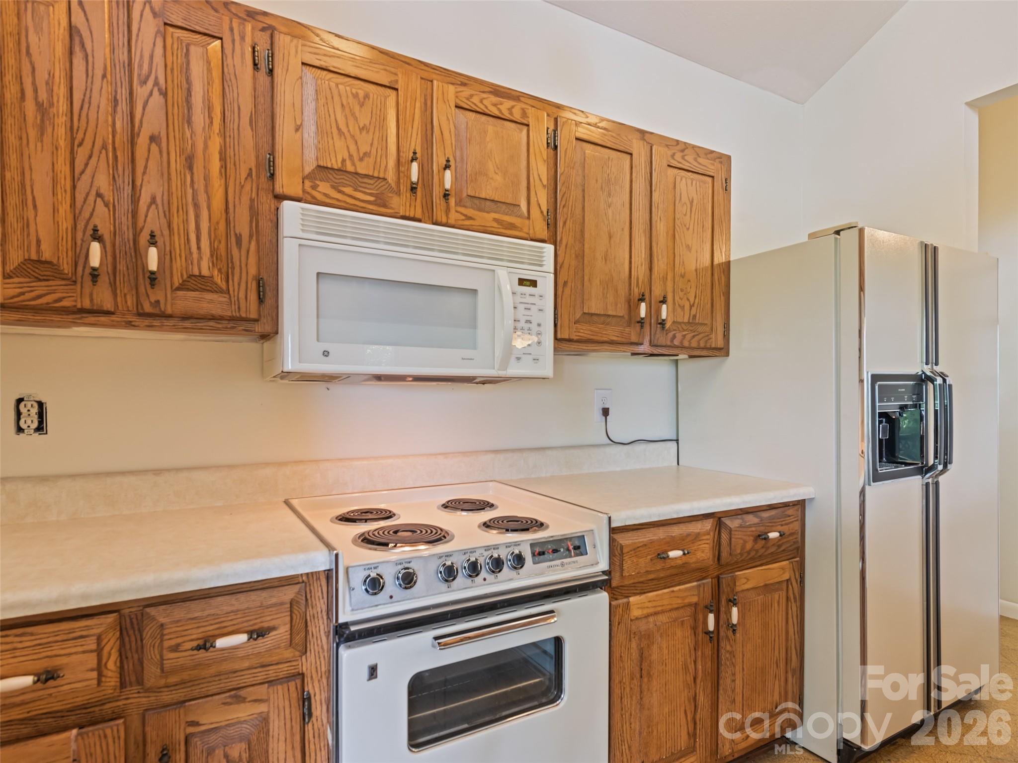 Single Family Residence at 80 Merrie Way, Waynesville, photo 19 of 48