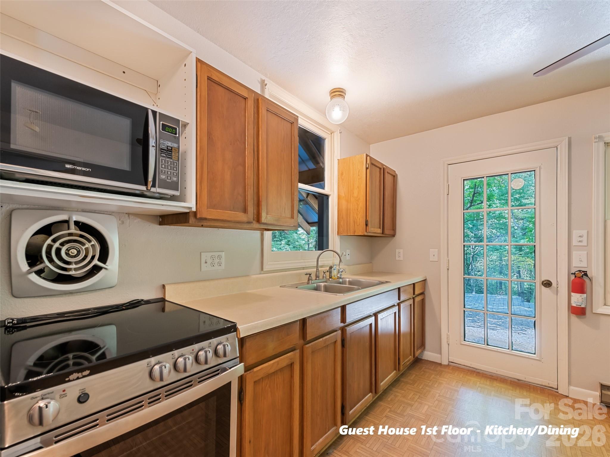 Single Family Residence at 80 Merrie Way, Waynesville, photo 41 of 48