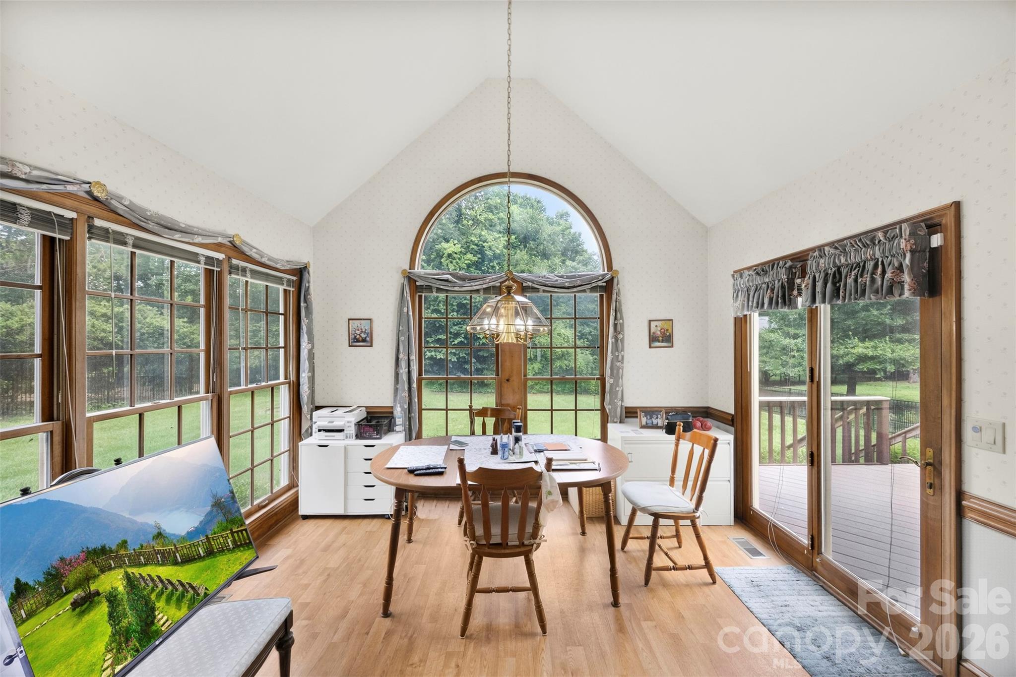 Single Family Residence at 1568 Wheaton Way NW, Concord, photo 12 of 27
