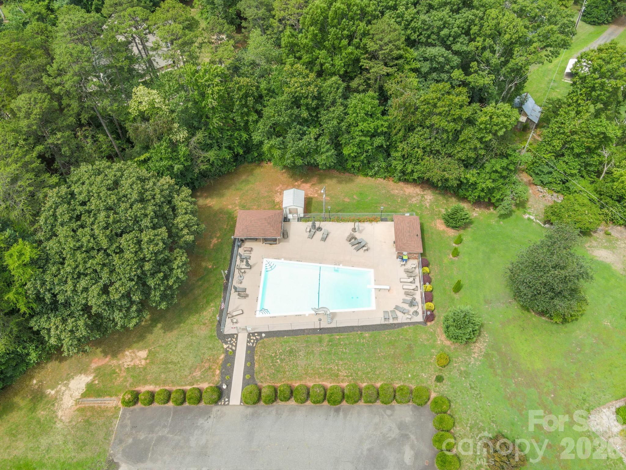 Single Family Residence at 1602 Arden Drive, Lincolnton, photo 3 of 39