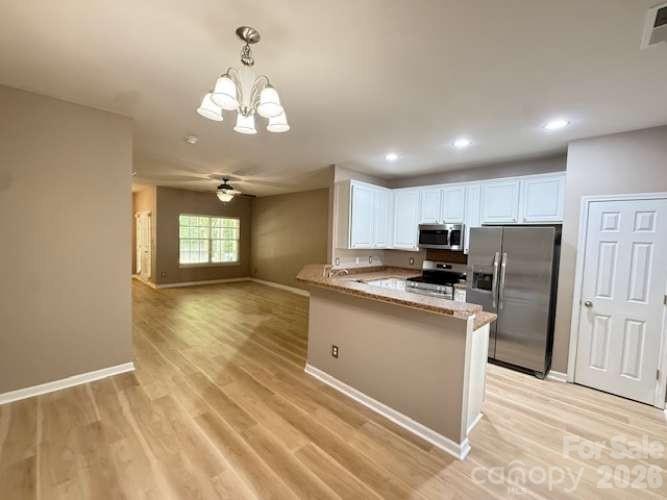 Townhouse at 17439 Caldwell Track Drive, Cornelius, photo 5 of 26