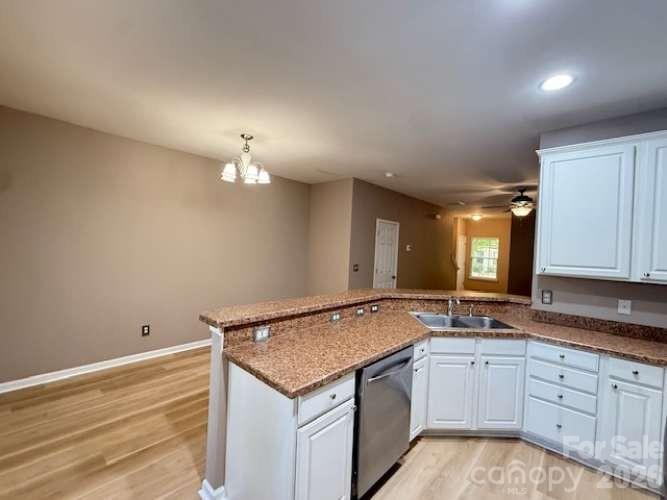 Townhouse at 17439 Caldwell Track Drive, Cornelius, photo 10 of 26