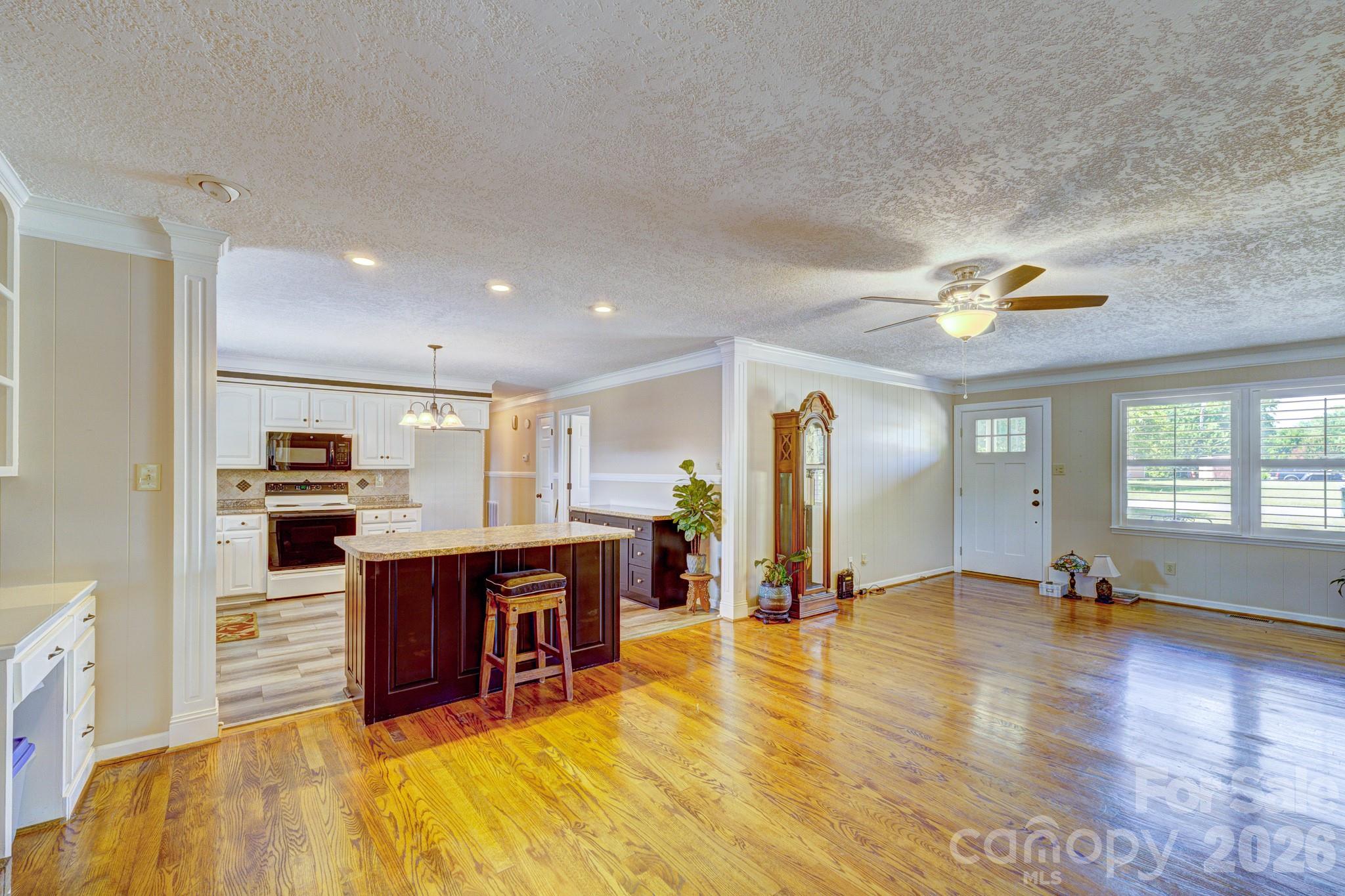 Single Family Residence at 1014 Ranbar Street, Cherryville, photo 5 of 16