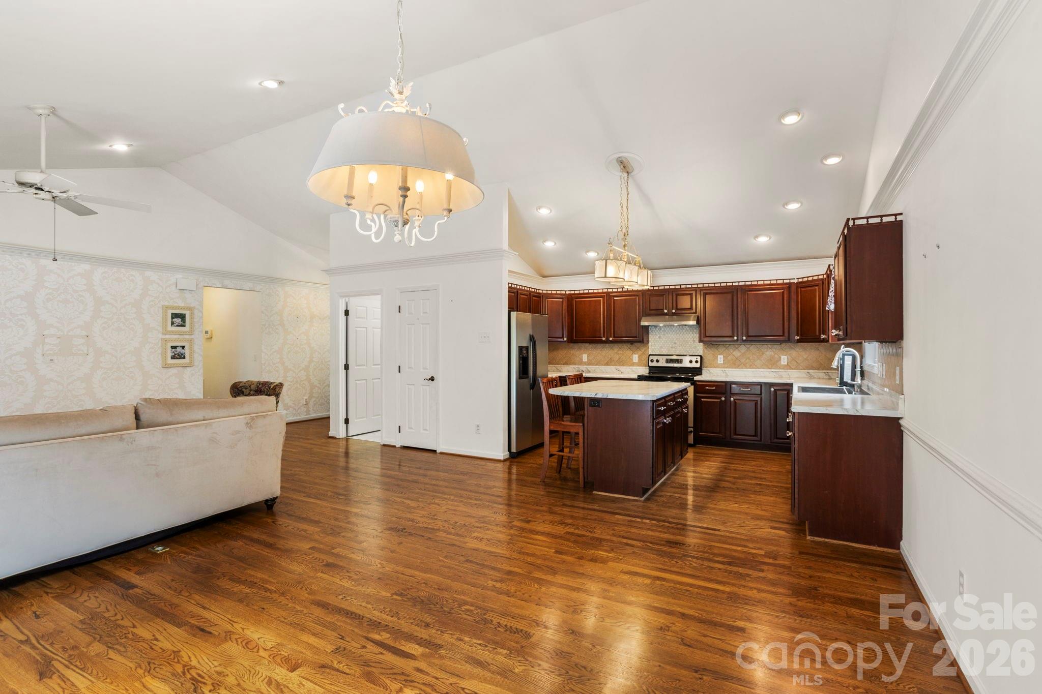 Townhouse at 315 Charlestown Drive, Hendersonville, photo 11 of 30