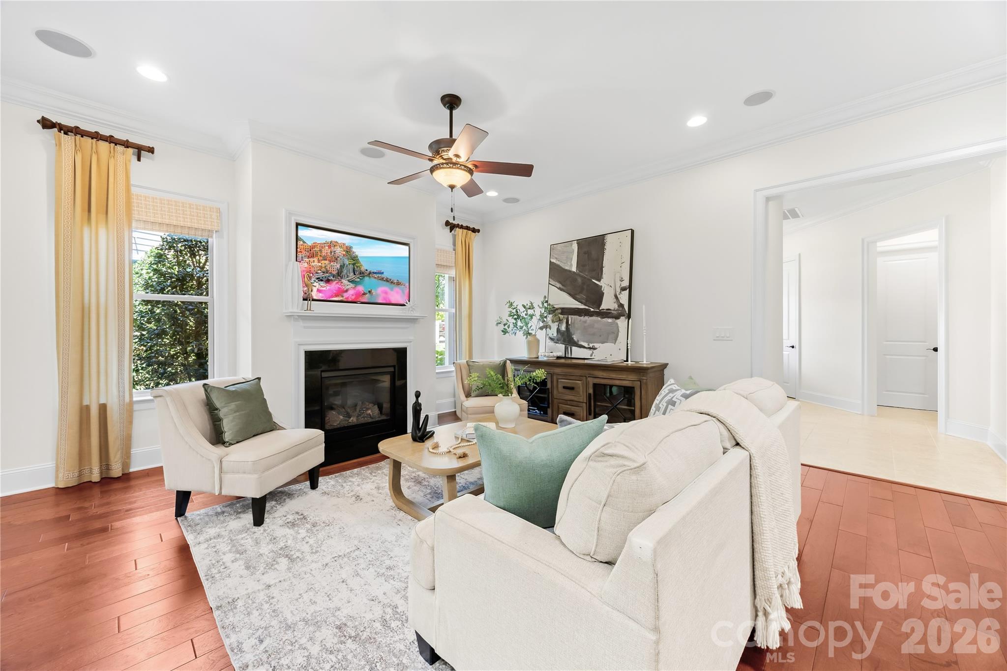 Single Family Residence at 124 Chimney Rock Court, Denver, photo 4 of 47