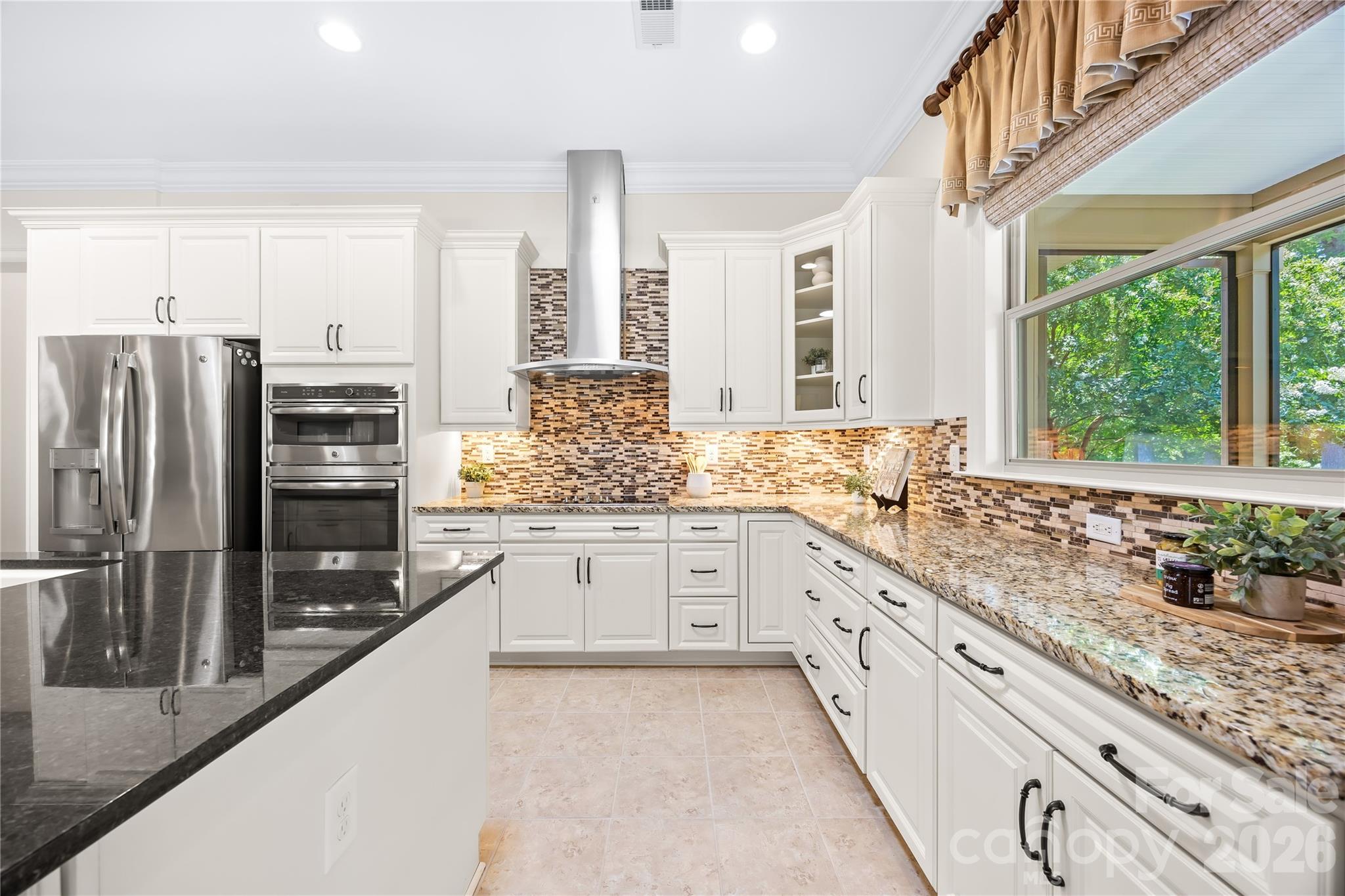 Single Family Residence at 124 Chimney Rock Court, Denver, photo 14 of 47