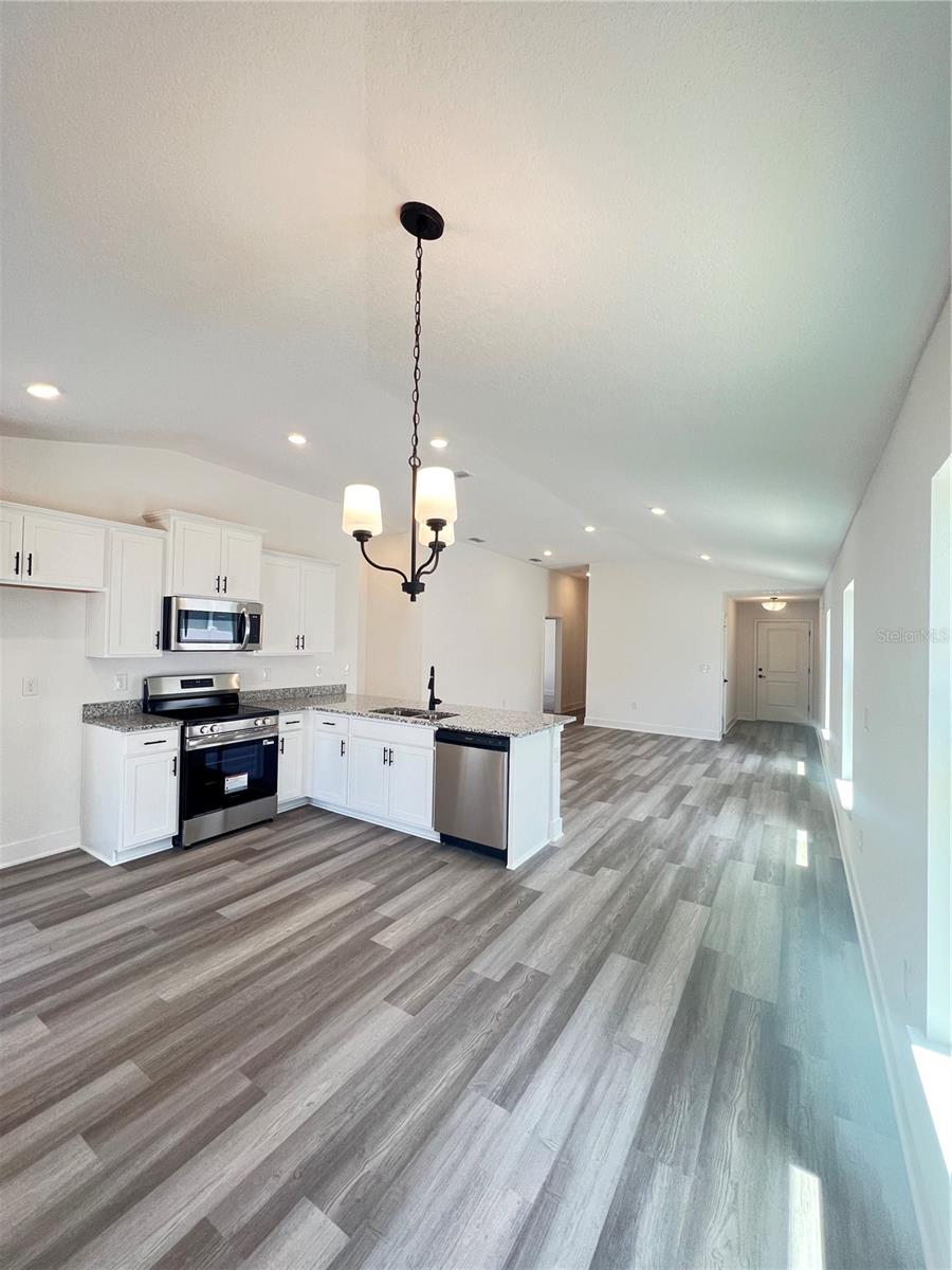 Single Family Residence at 9443 HIGHLAND HILLS DR ST, HUDSON, photo 11 of 25