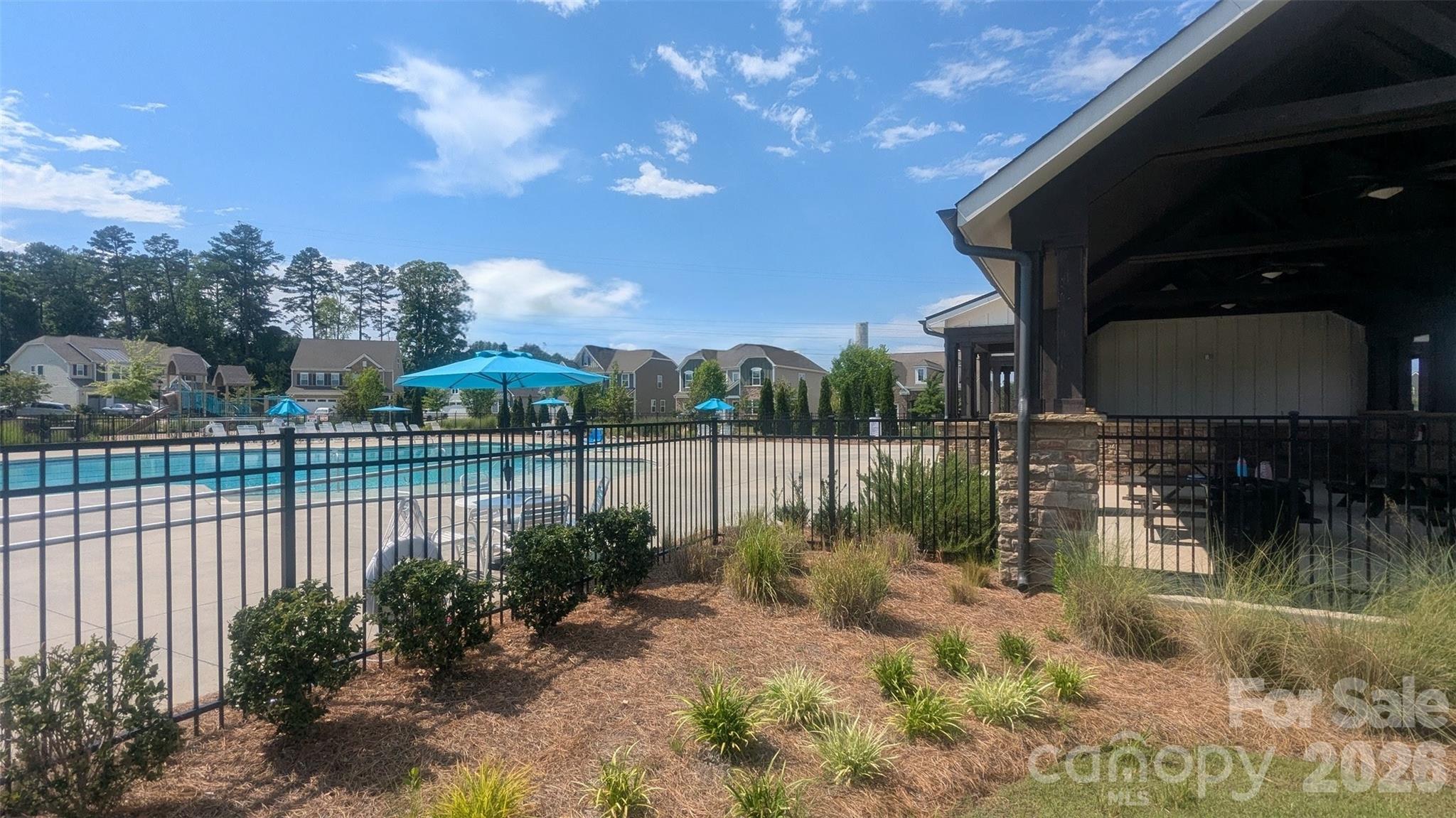 Townhouse at 12417 Bryton Ridge Parkway, Huntersville, photo 12 of 24