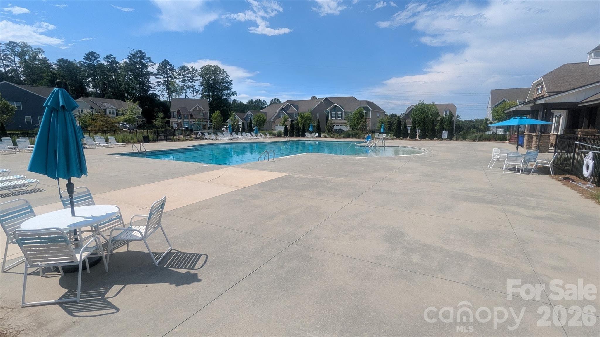 It's Hot Out! Time to enjoy some pool time:-) - 12417 Bryton Ridge Parkway, Huntersville