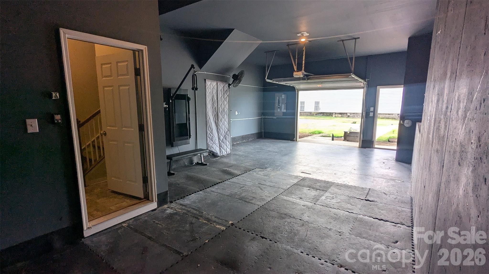 Oversize Garage with 240v for EV charging - 12417 Bryton Ridge Parkway, Huntersville