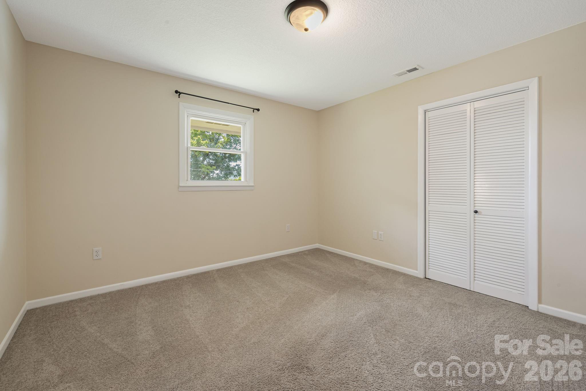 Single Family Residence at 490 ecusta Road, Brevard, photo 14 of 25