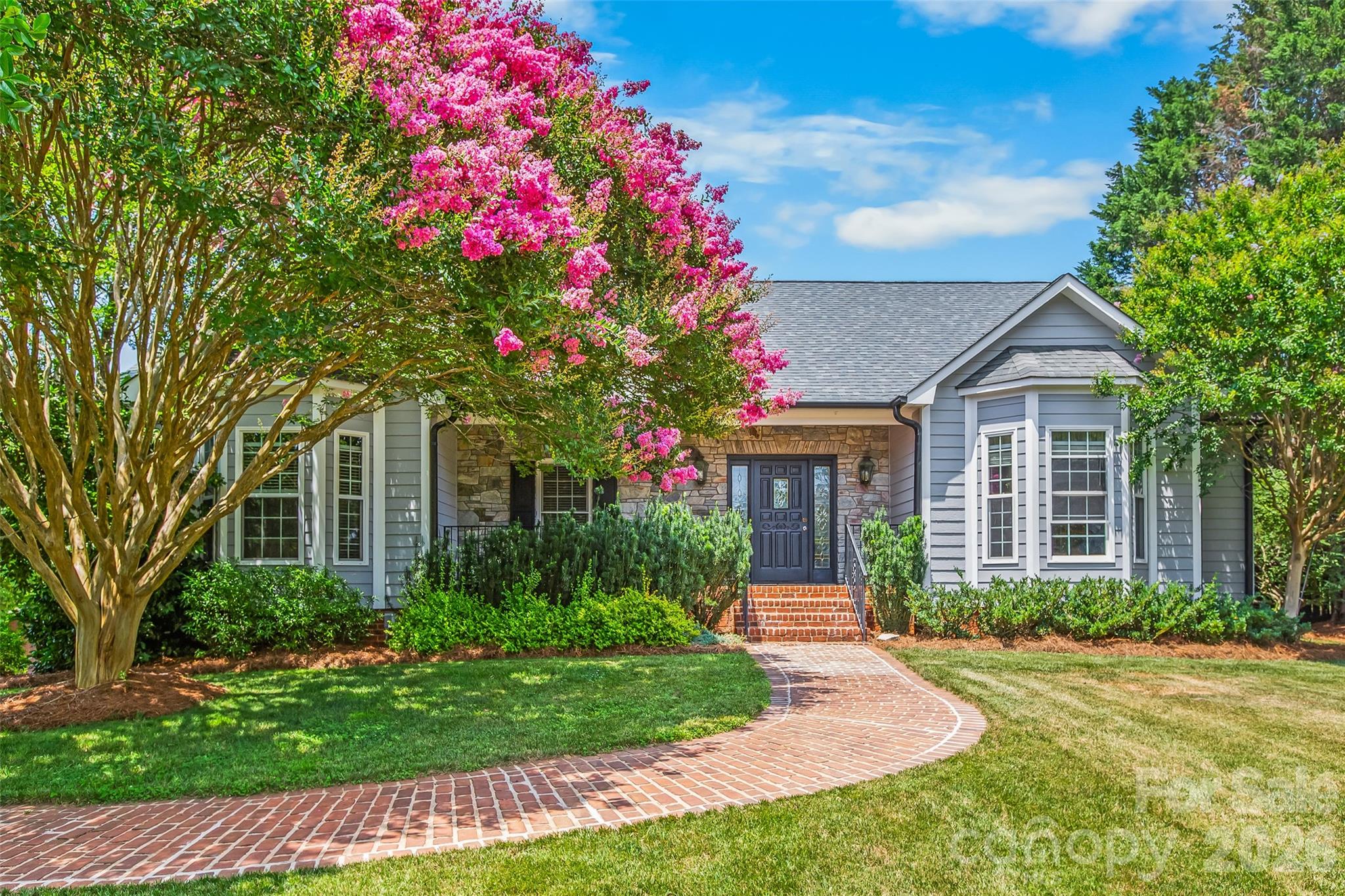 Single Family Residence at 217 Riverwood Drive, Lewisville