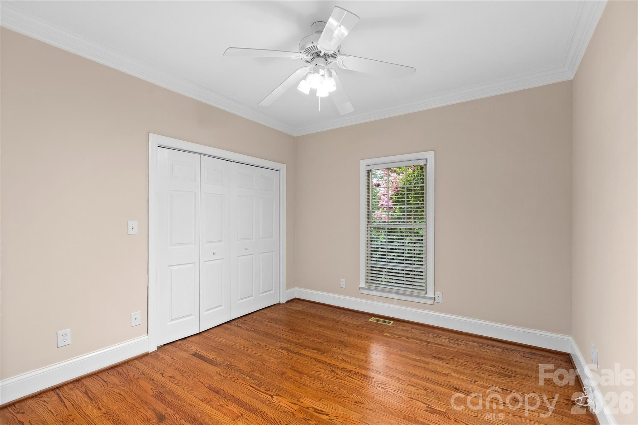 Single Family Residence at 217 Riverwood Drive, Lewisville, photo 23 of 46