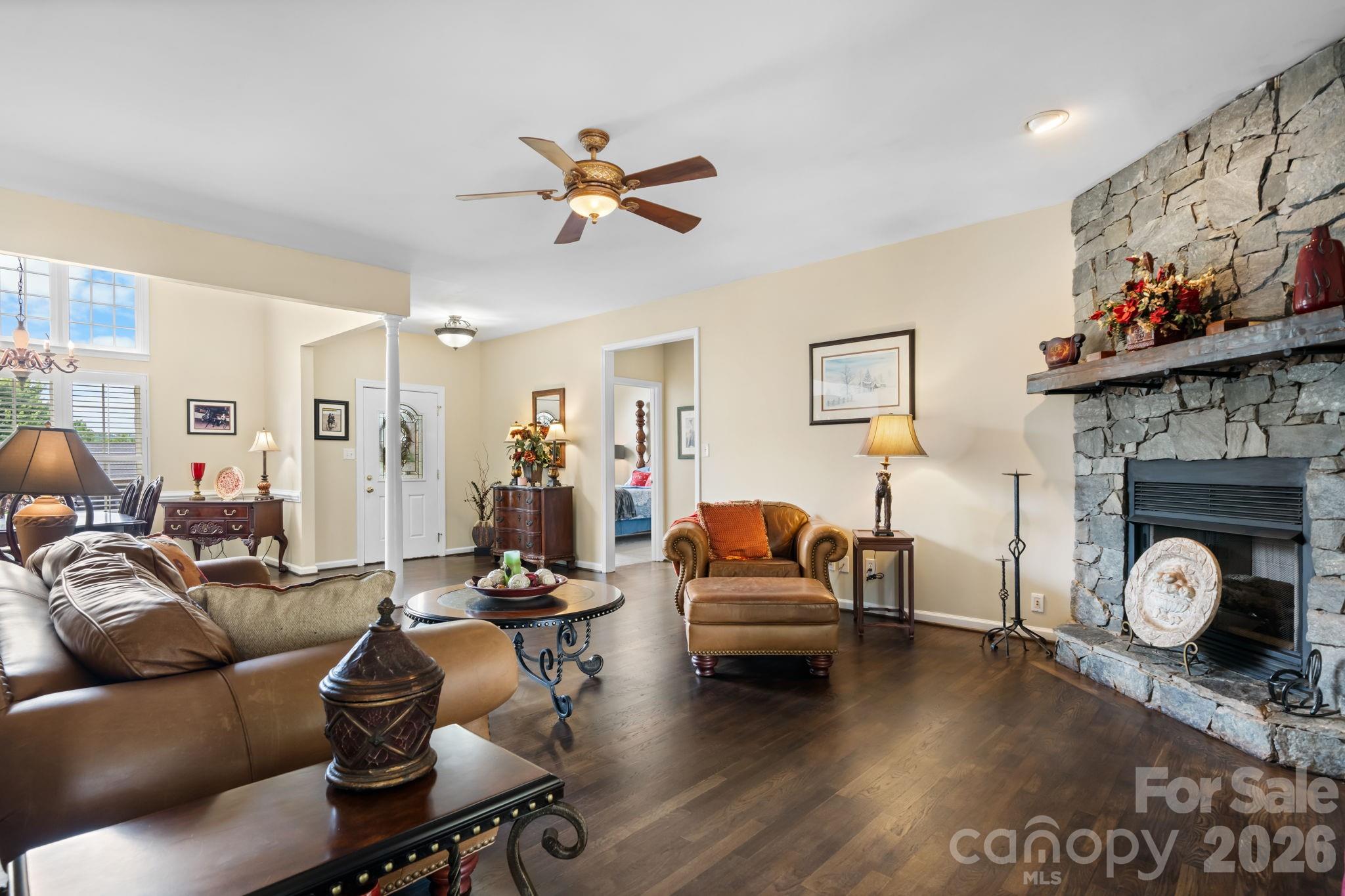 Single Family Residence at 3992 Brickfield Street, Hickory, photo 15 of 41